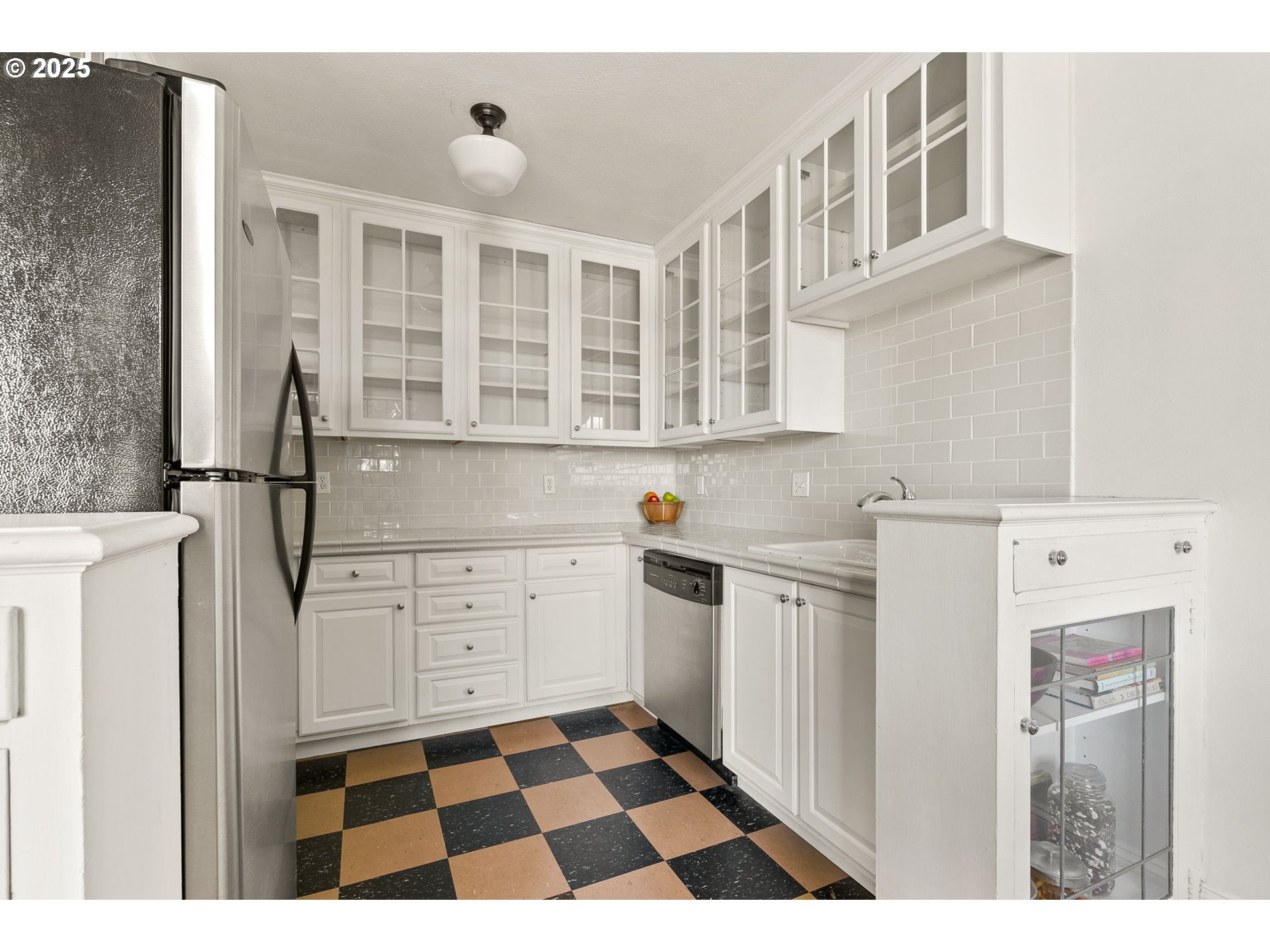 2336 SW OSAGE ST 402