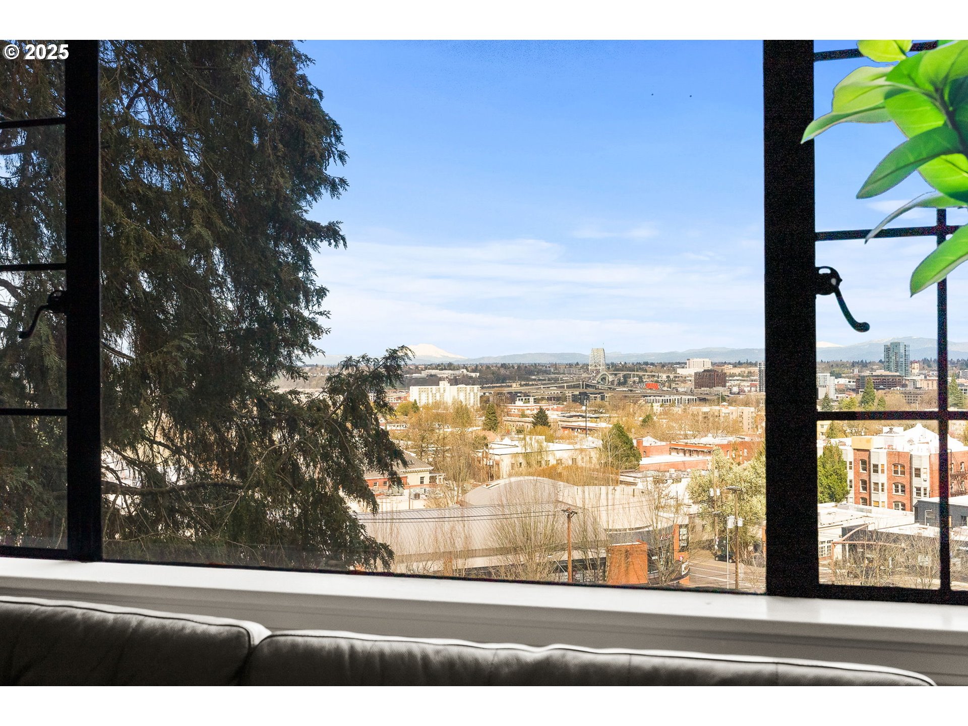2336 SW OSAGE ST 402