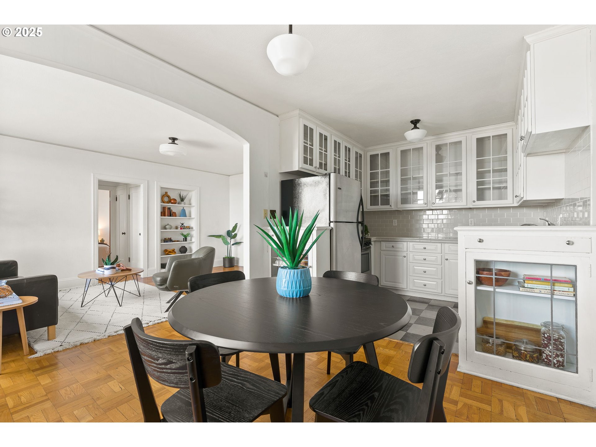 2336 SW OSAGE ST 402