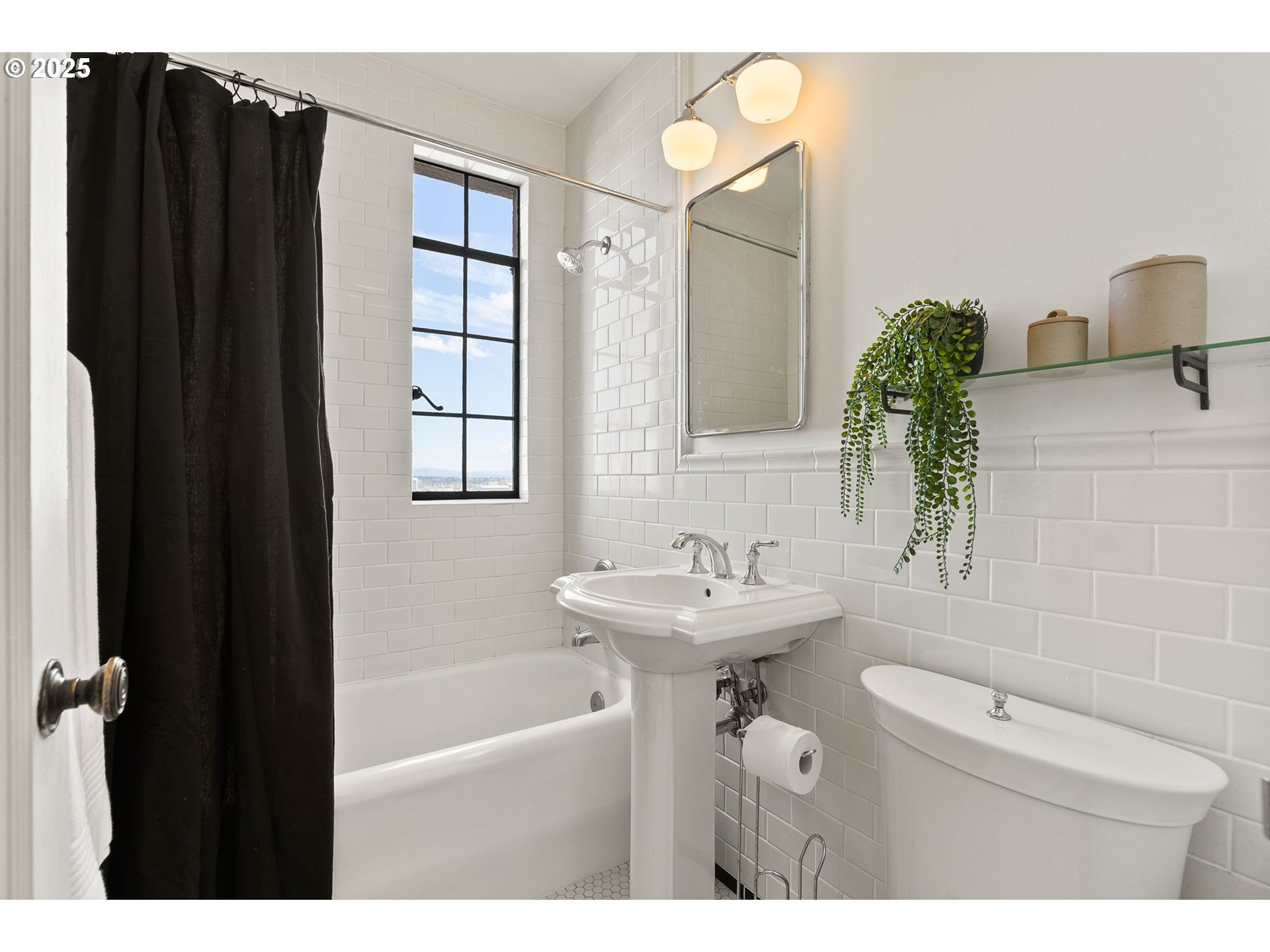 2336 SW OSAGE ST 402