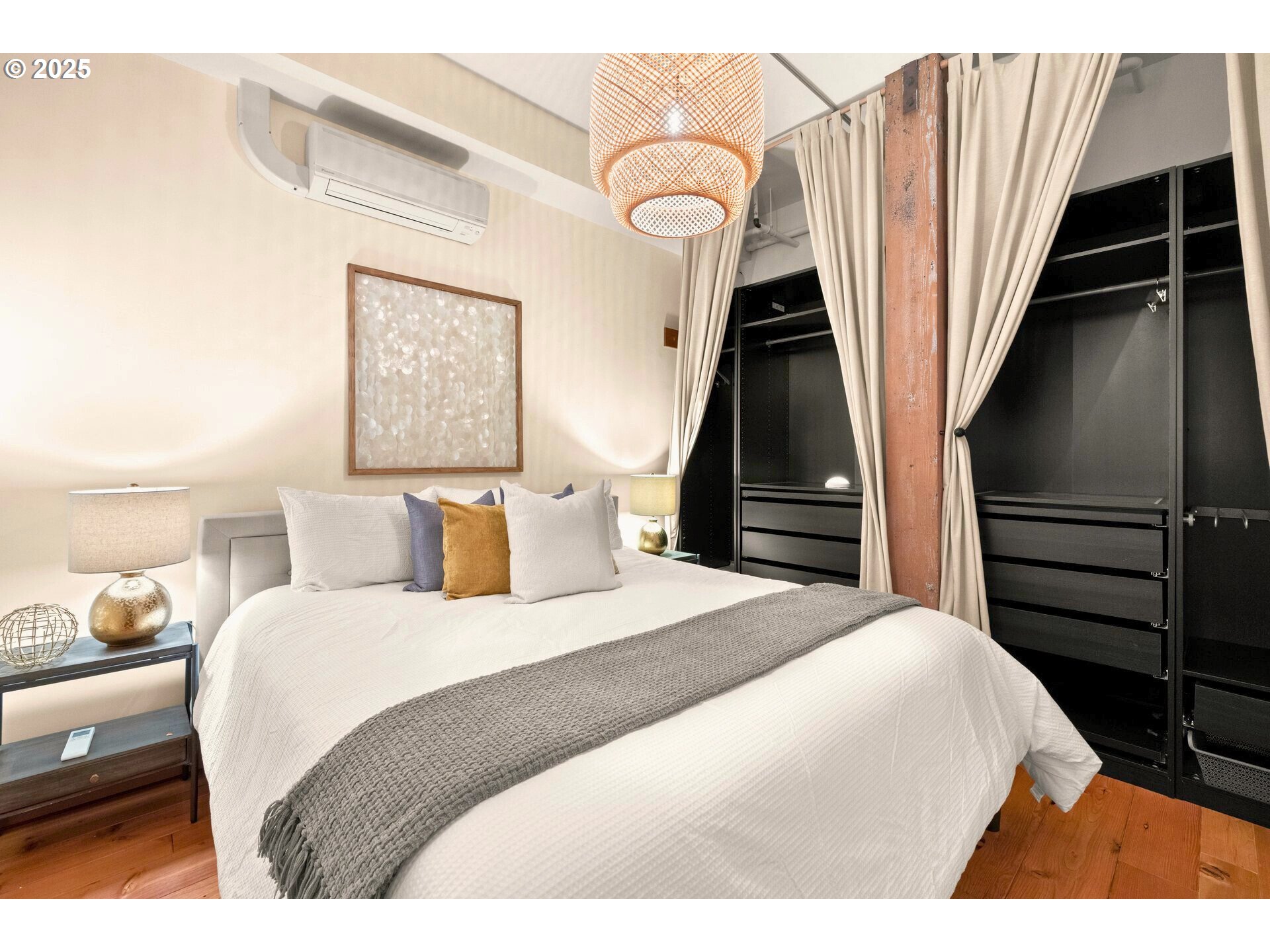 725 NW FLANDERS ST 303