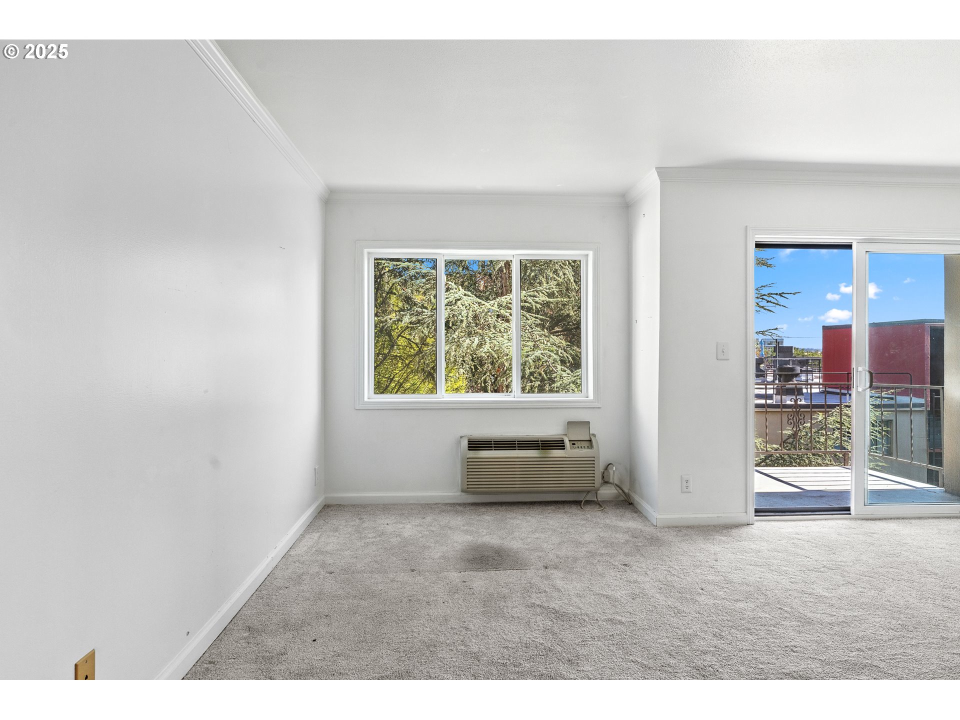 2021 SW MAIN ST 64