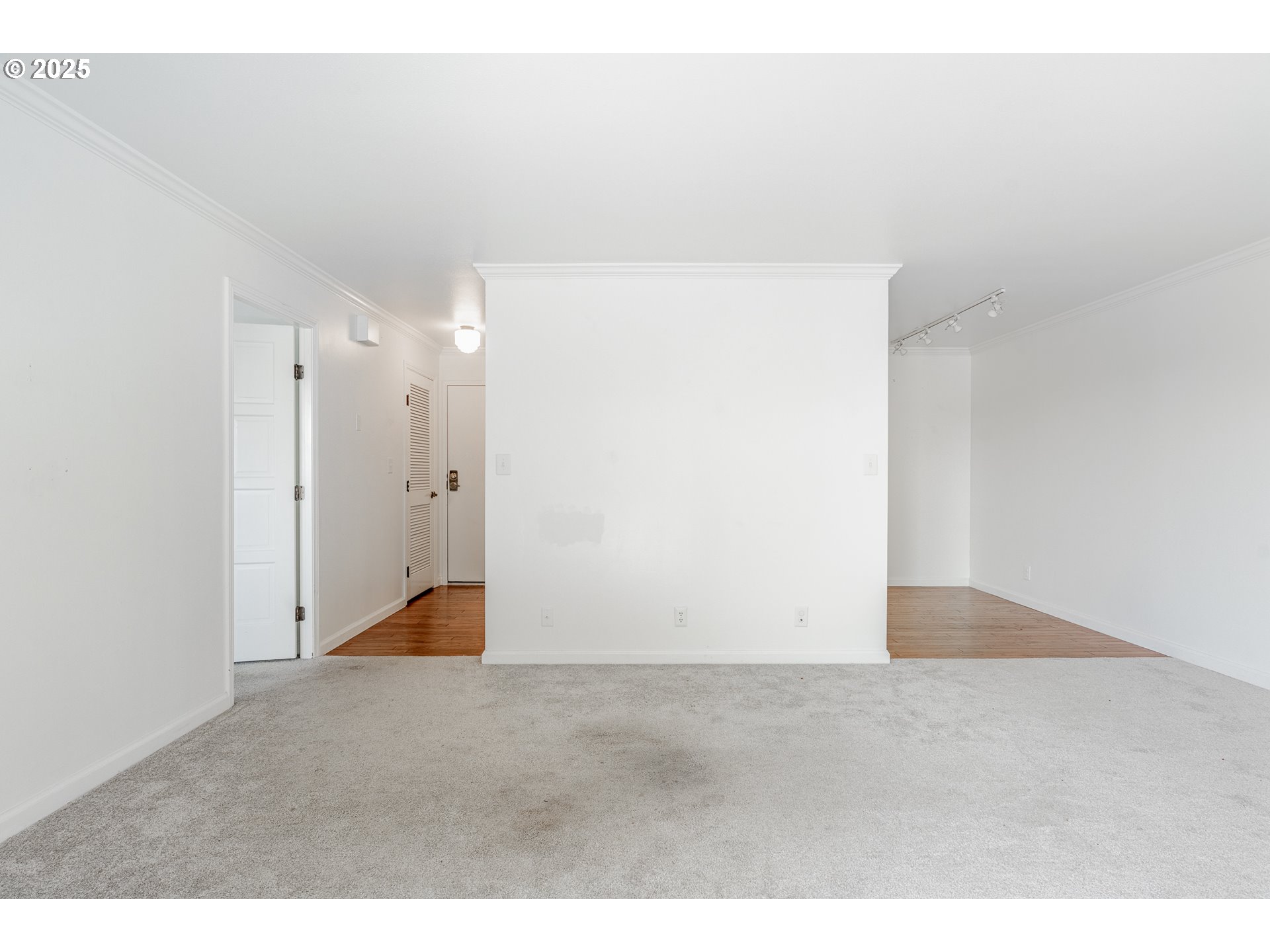 2021 SW MAIN ST 64