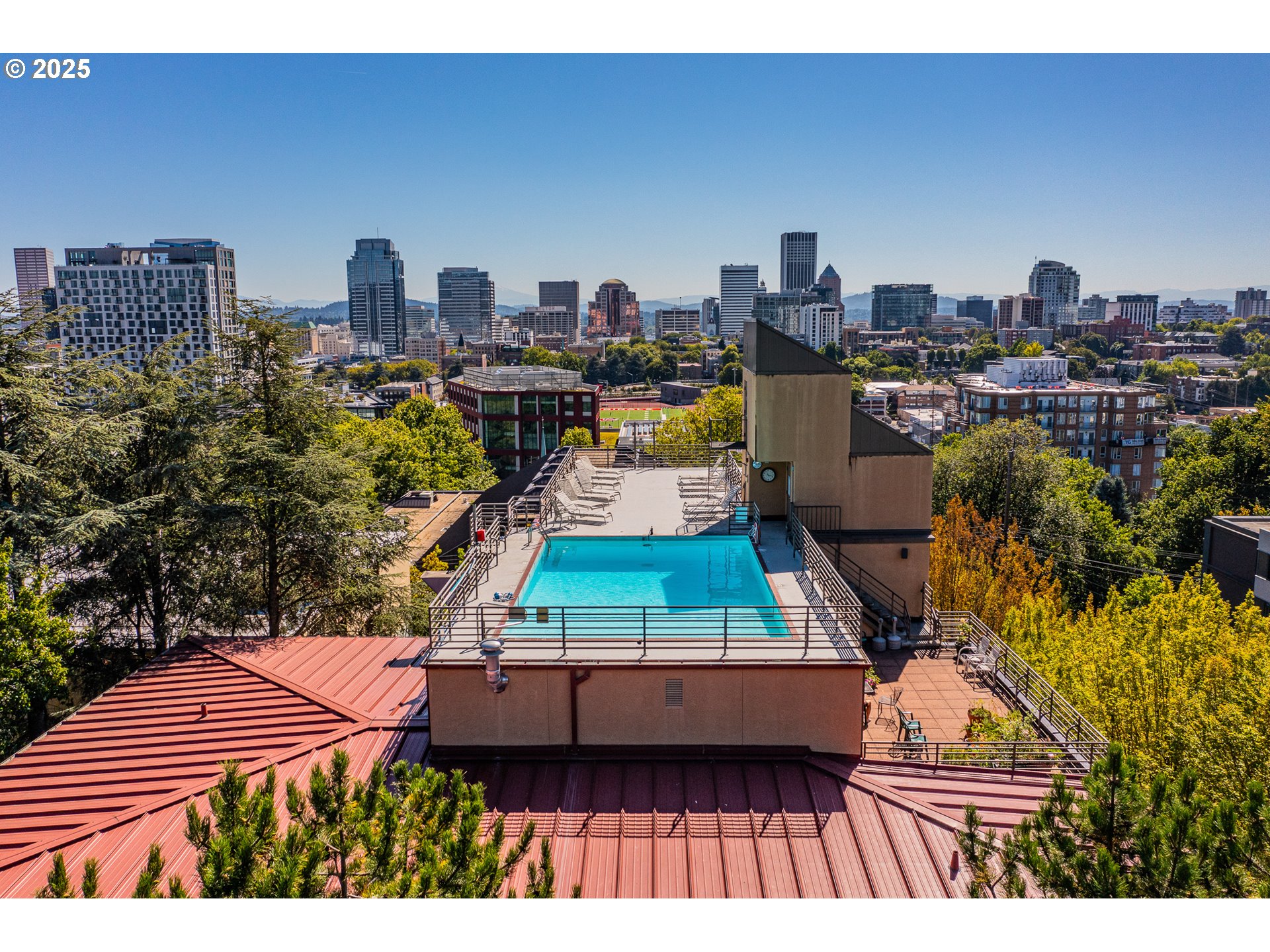 2021 SW MAIN ST 64