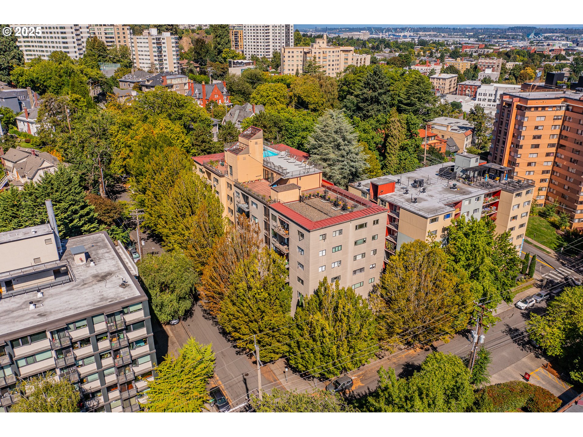 2021 SW MAIN ST 64