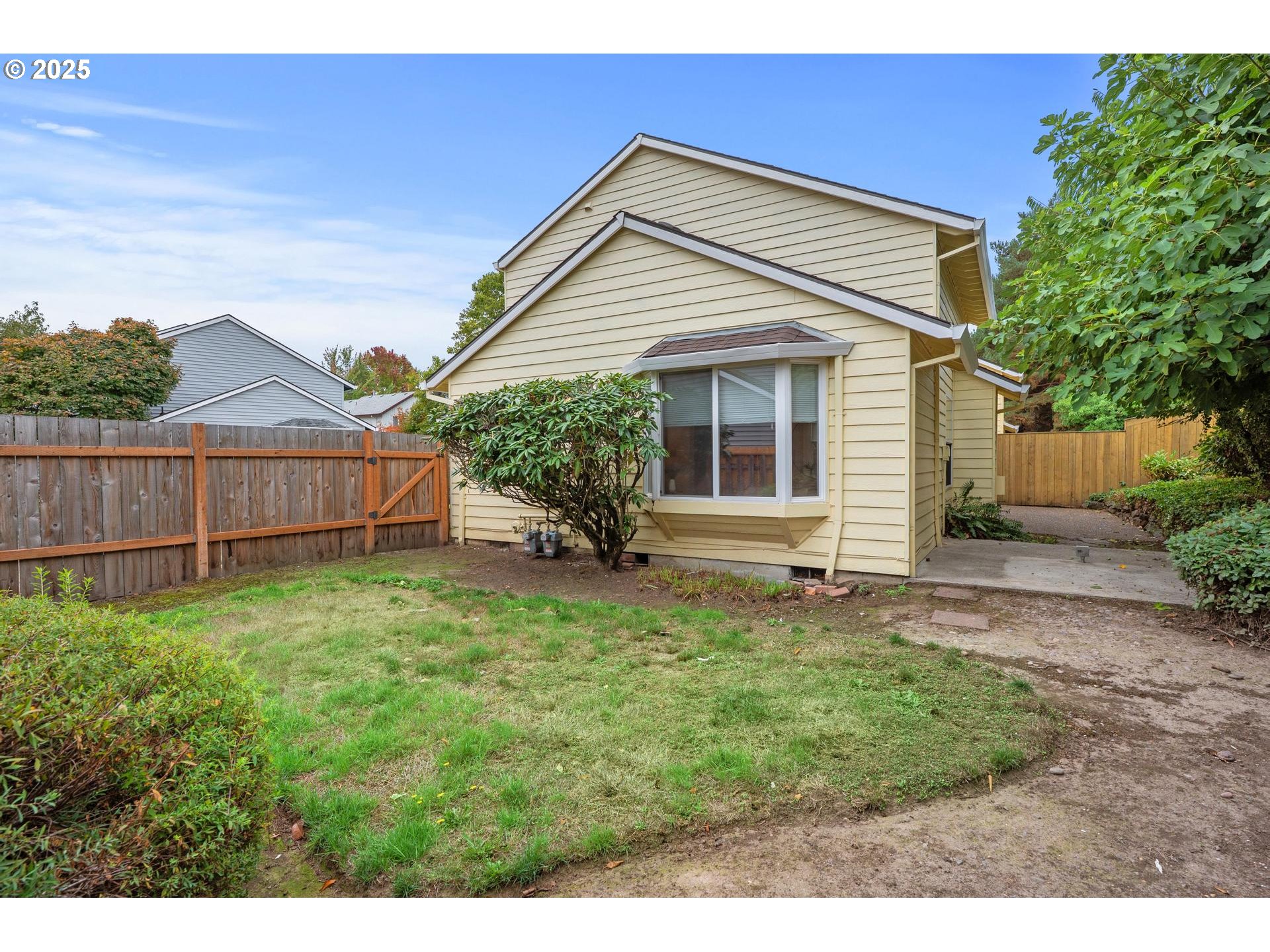 719 SW BACK COURT PL