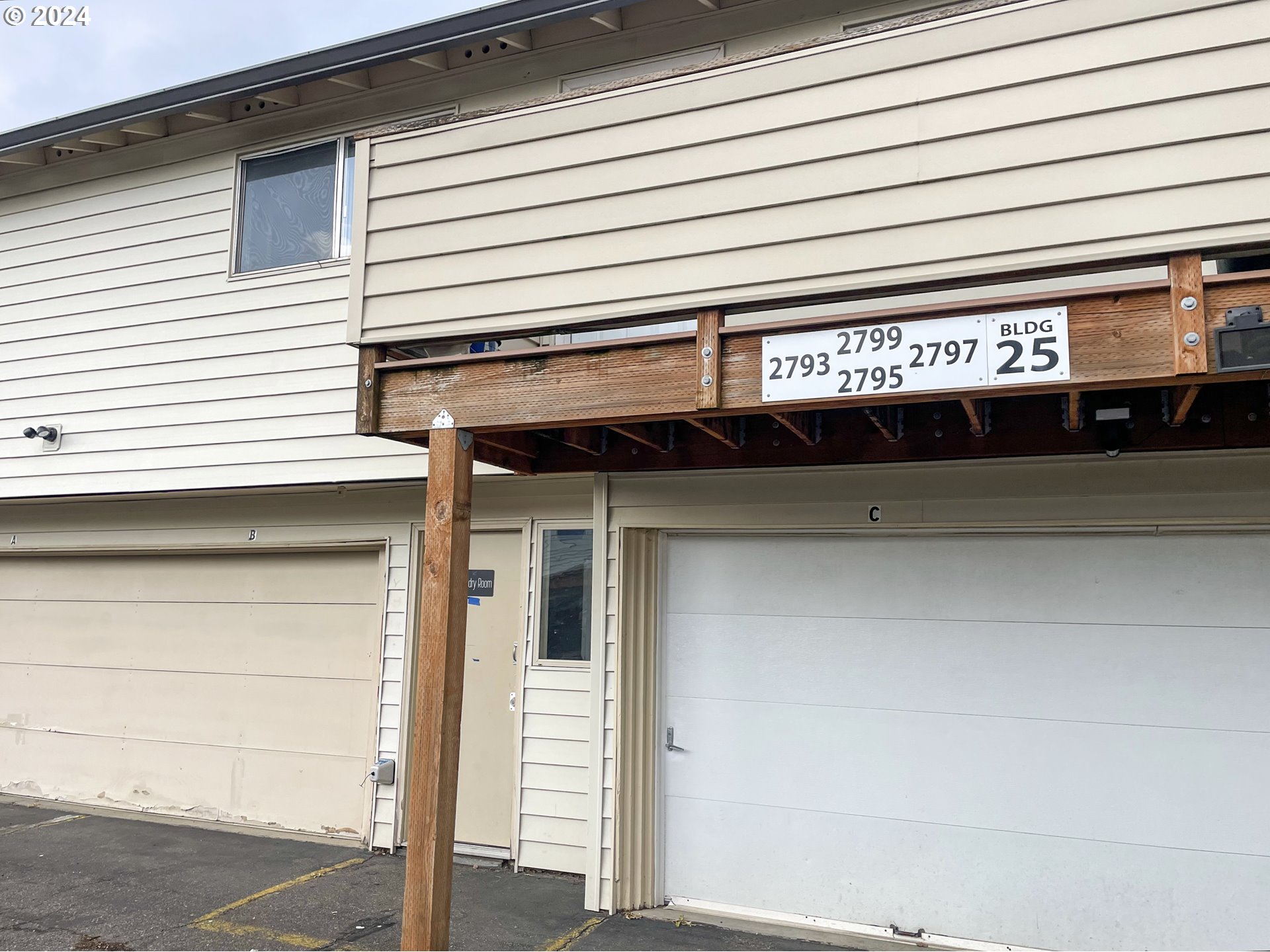 2797 NE RENE AVE 25-C