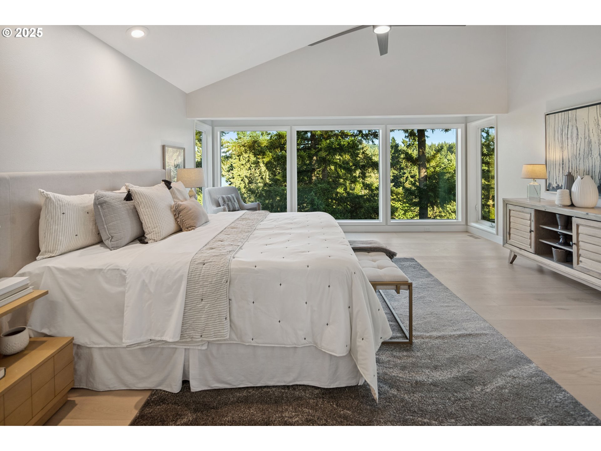 15400 DIAMOND HEAD RD