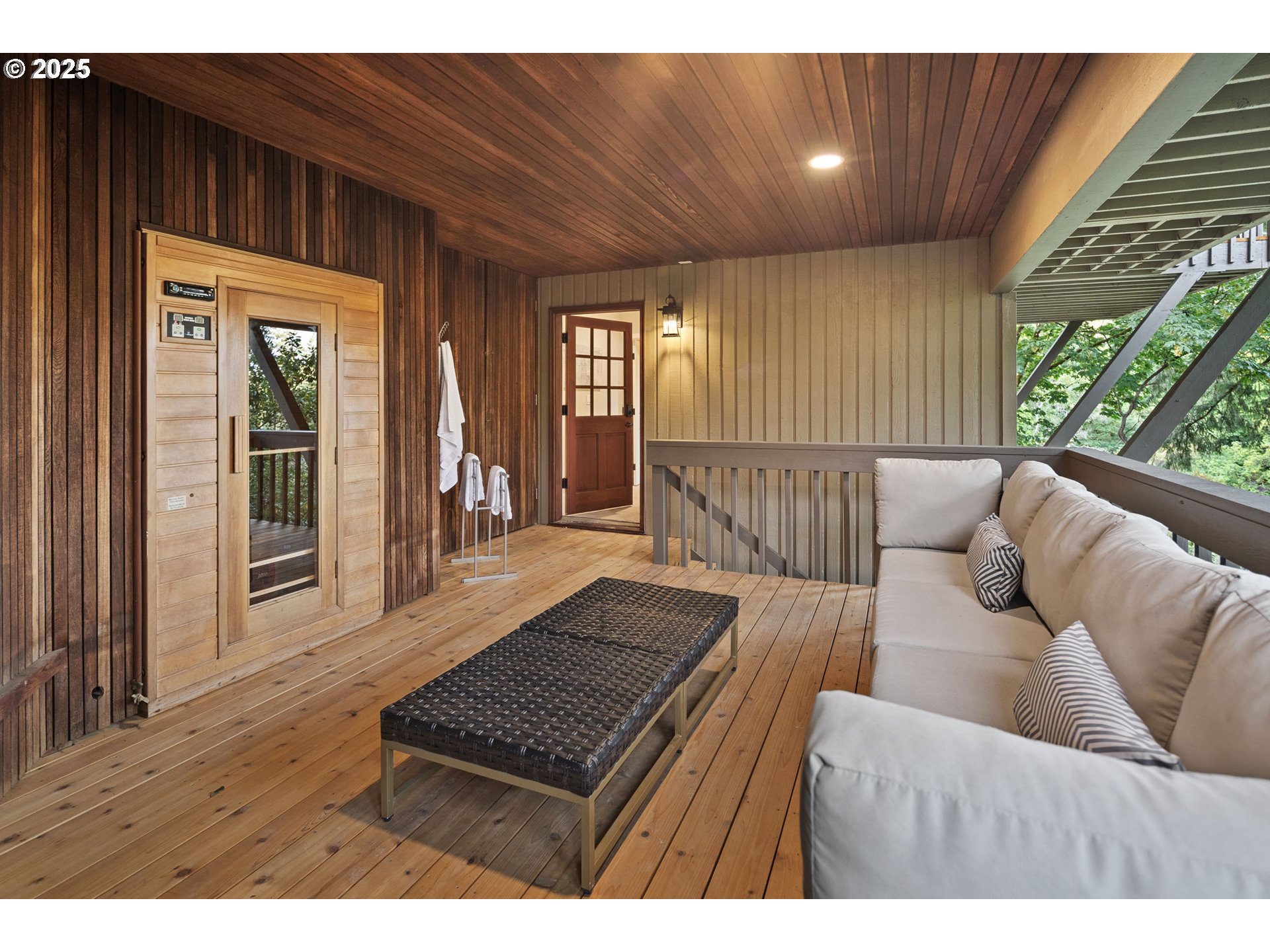 15400 DIAMOND HEAD RD