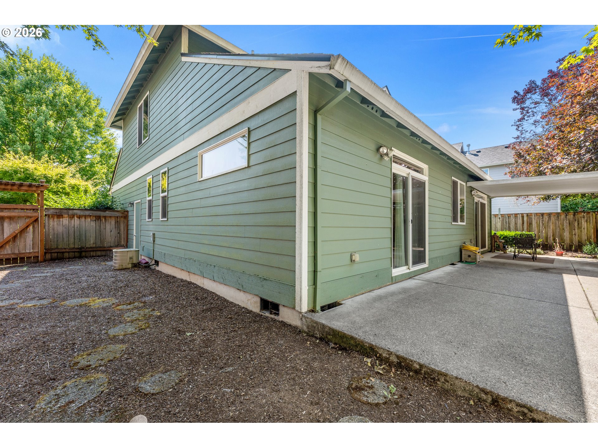 3238 LARRABEE ST