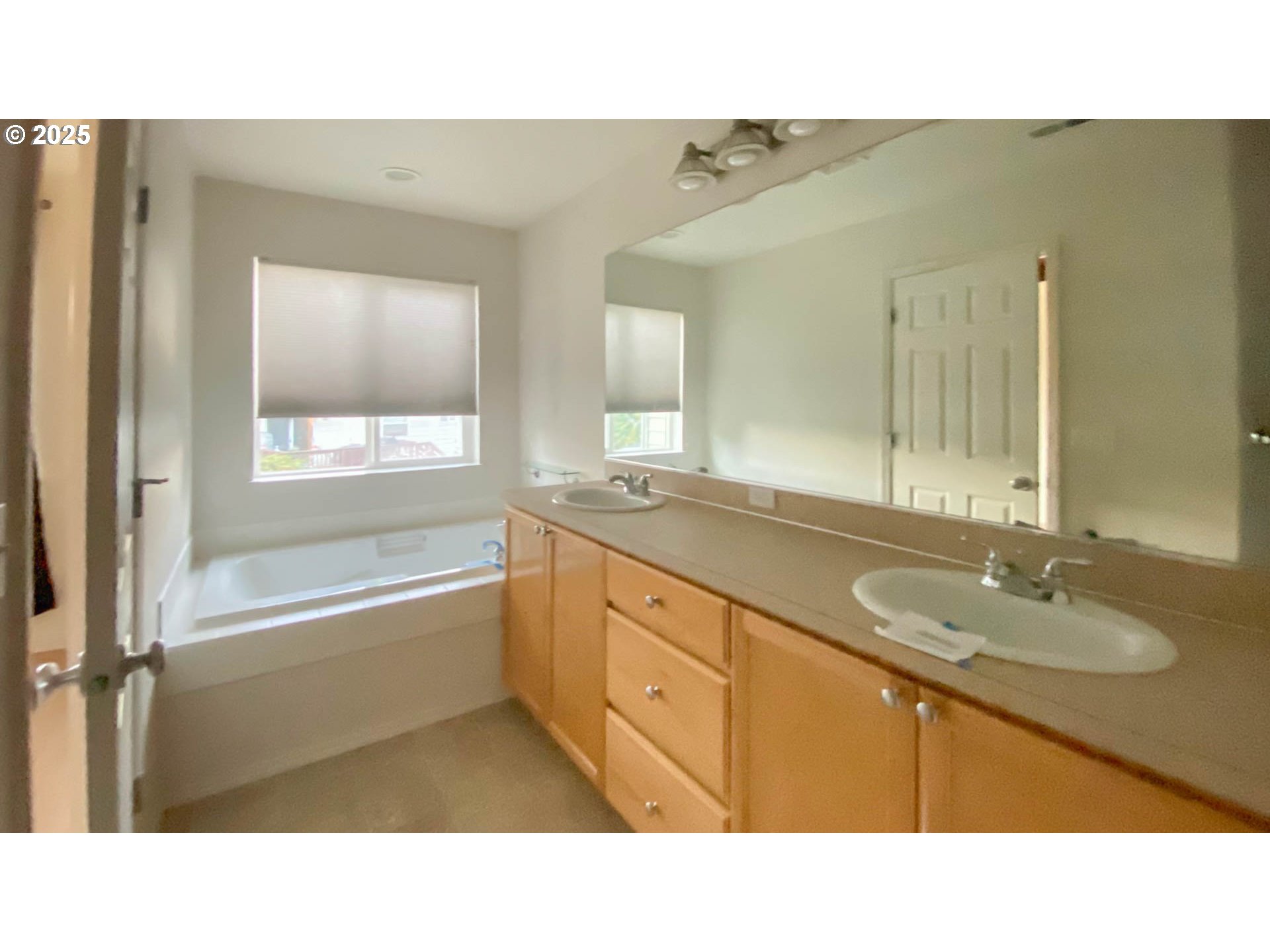 20450 SW ROSEMOUNT ST