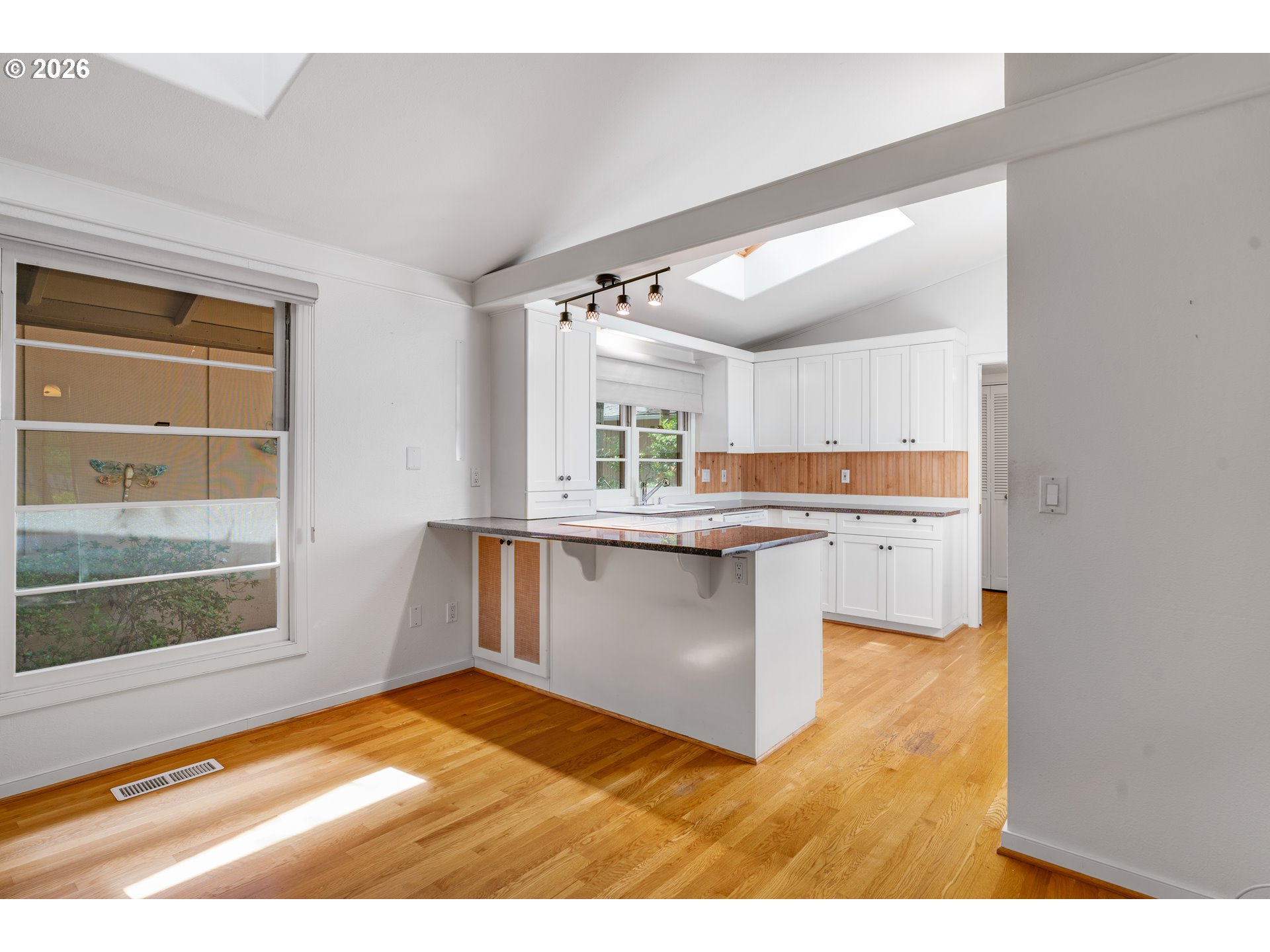 4321 WOODSIDE CIR