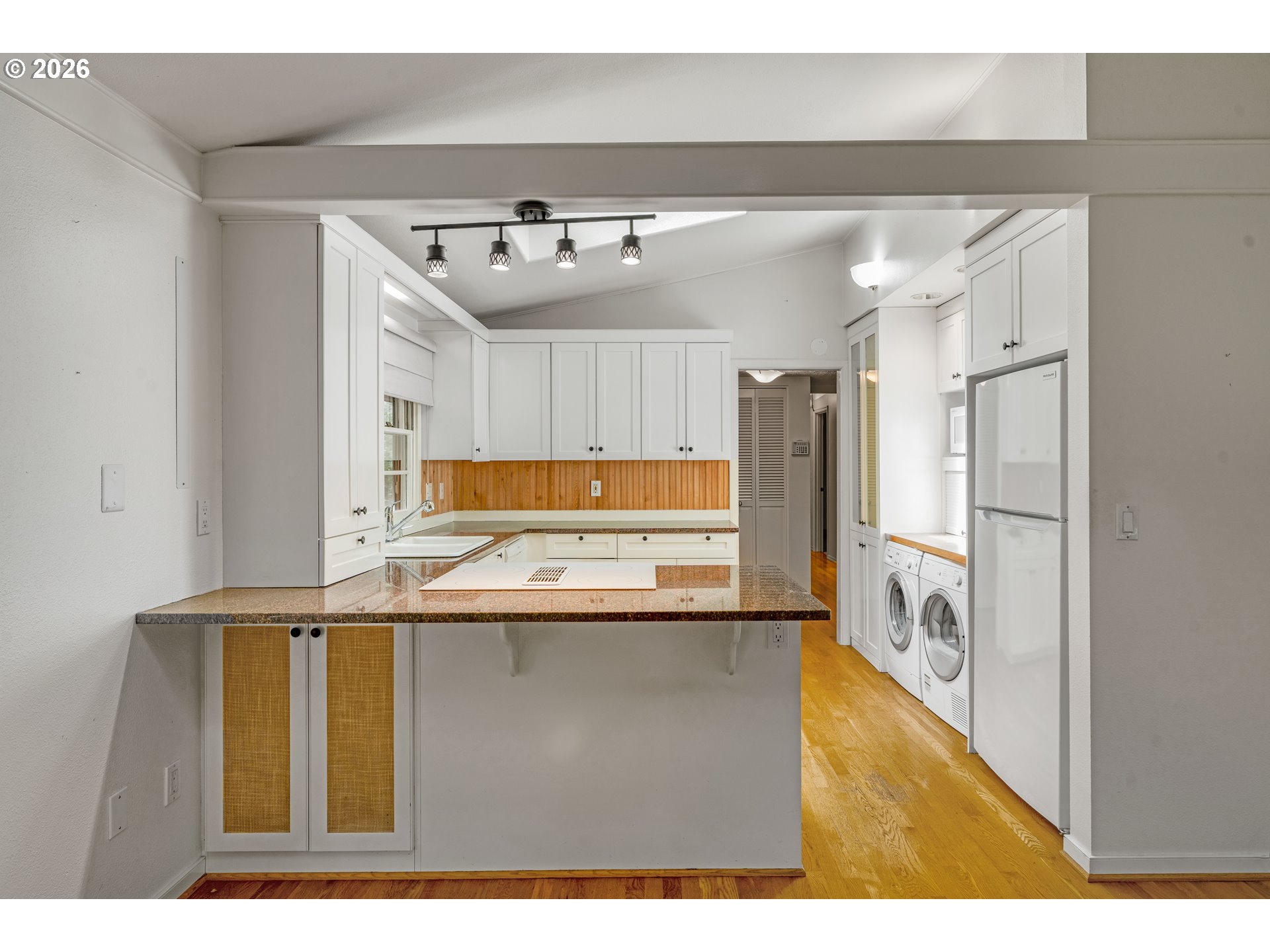 4321 WOODSIDE CIR