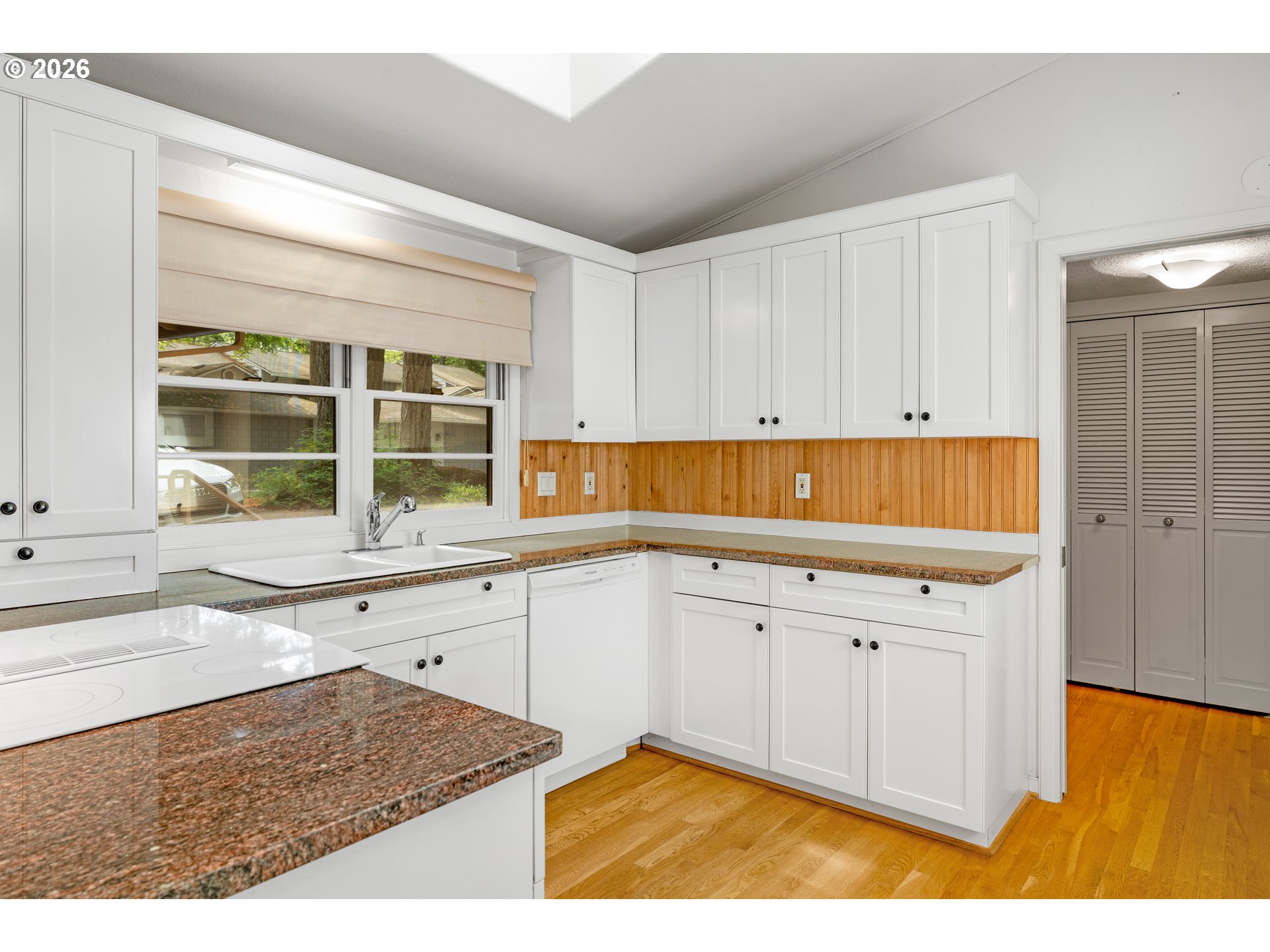 4321 WOODSIDE CIR