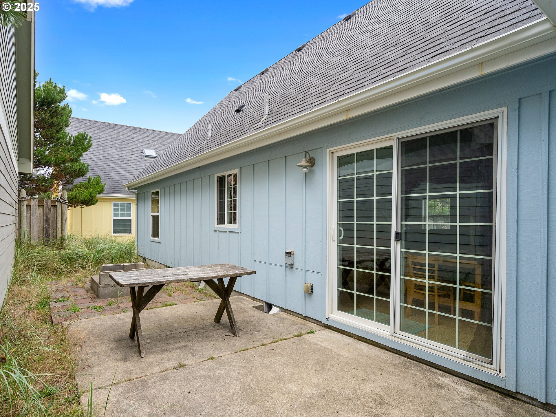5706 FOUR SISTERS LN