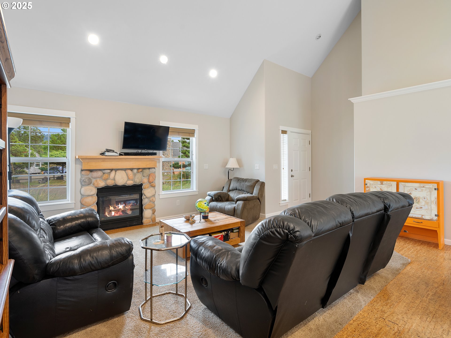 5706 FOUR SISTERS LN