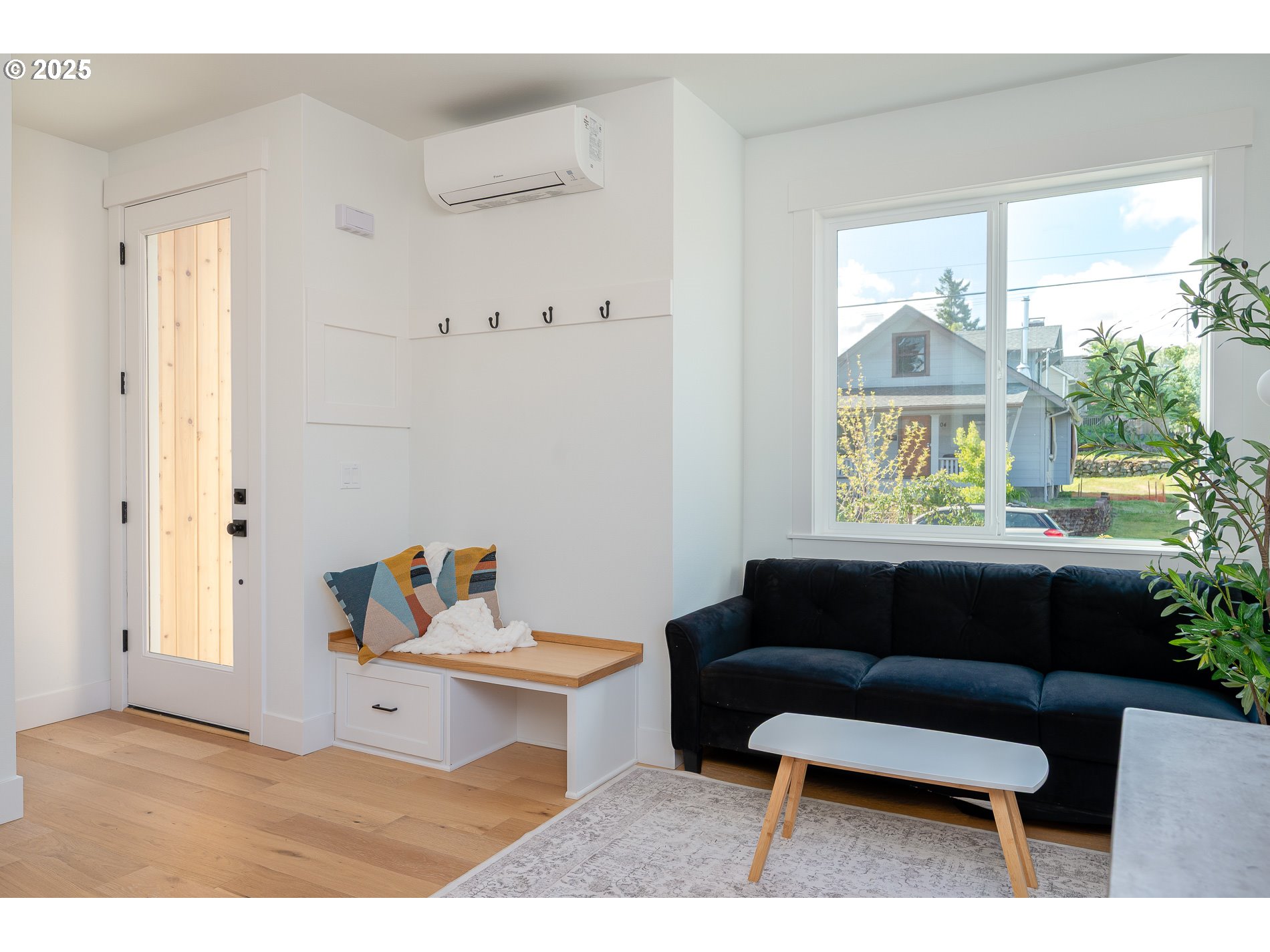 5807 NE Everett ST 2