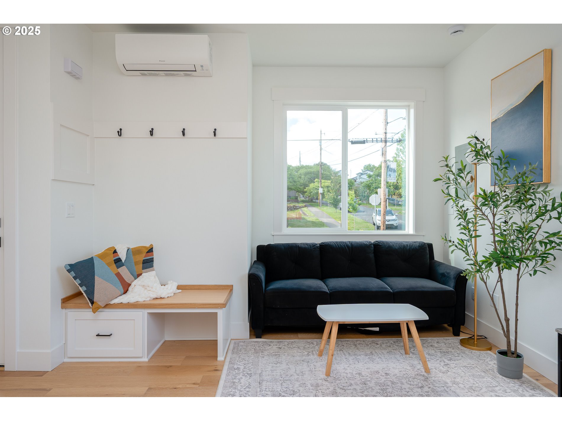 5807 NE Everett ST 2