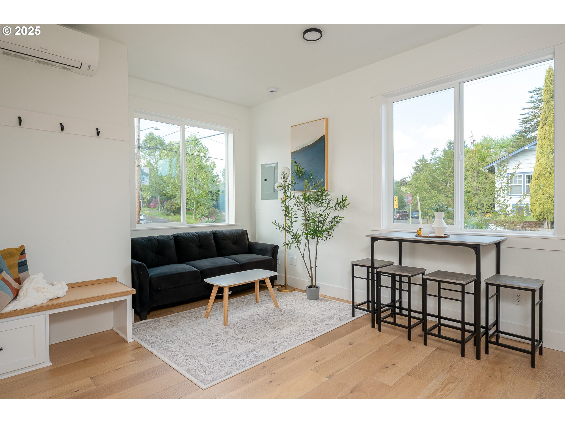 5807 NE Everett ST 2