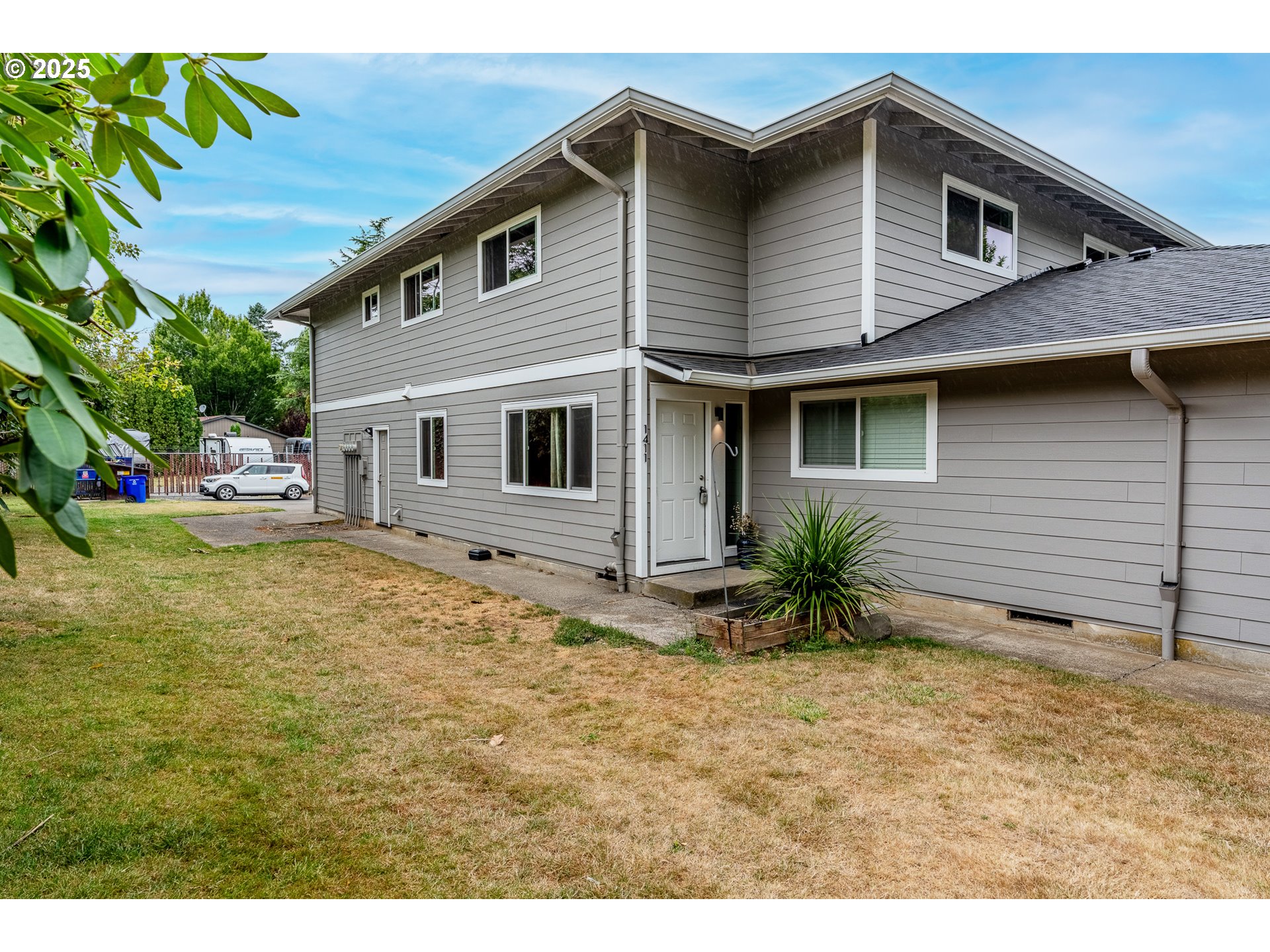 1411 NE PAROPA CT