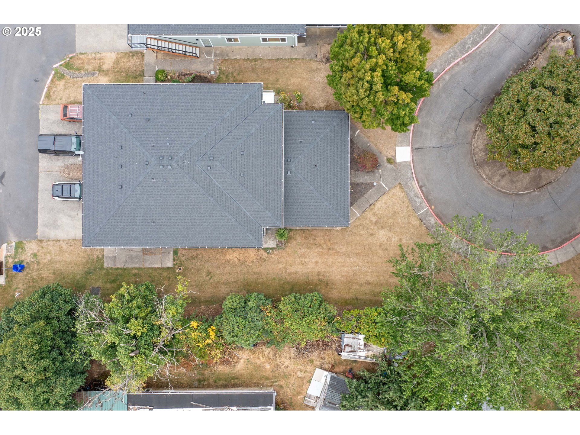 1411 NE PAROPA CT