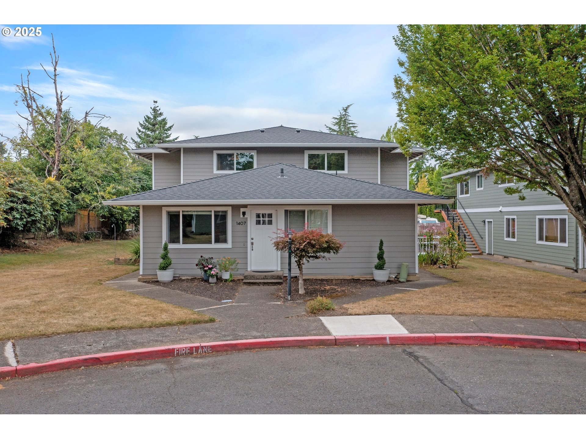 1411 NE PAROPA CT