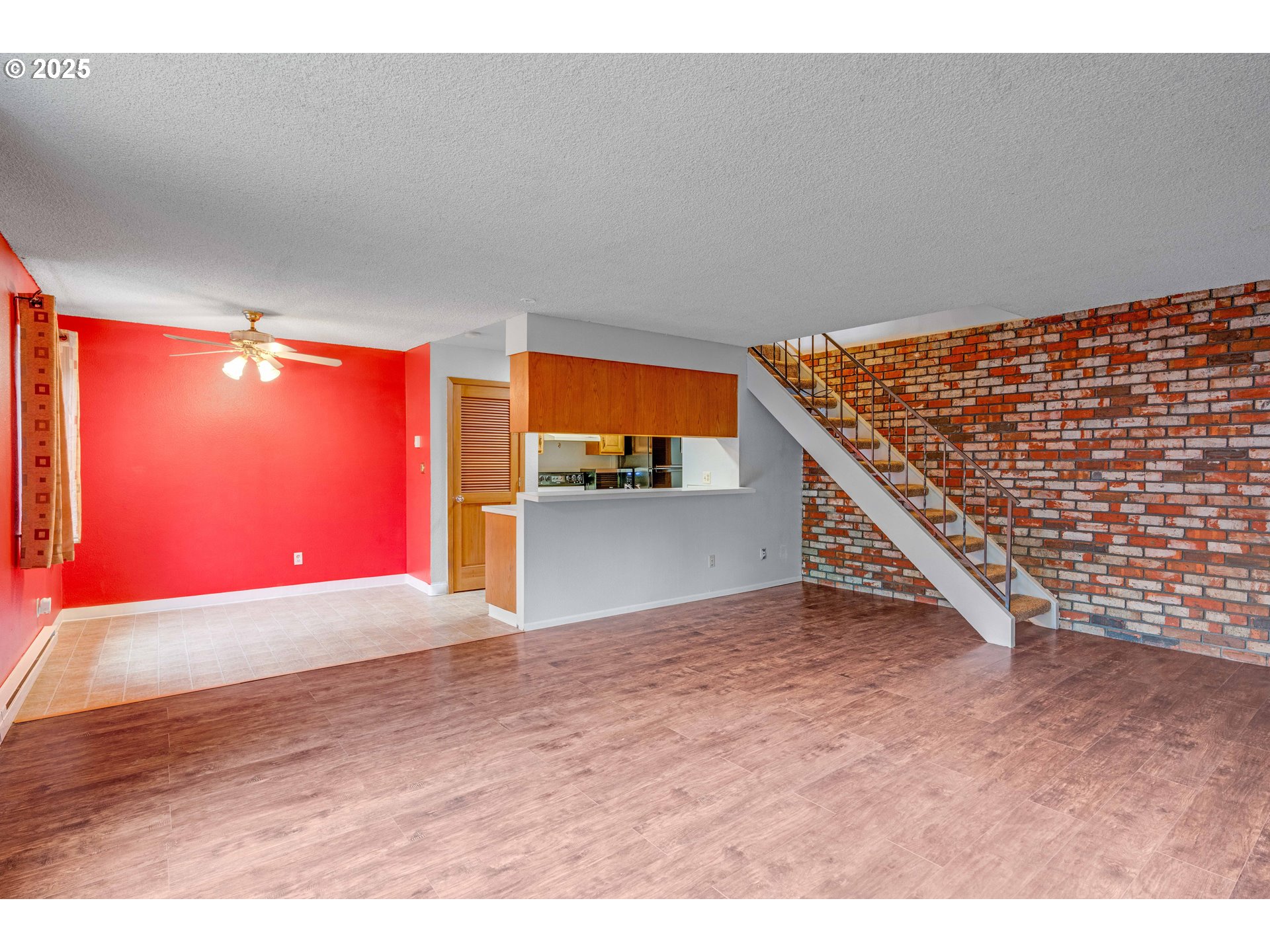 1411 NE PAROPA CT