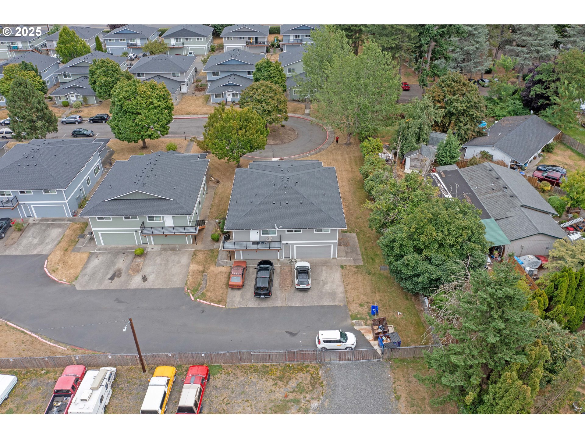 1411 NE PAROPA CT