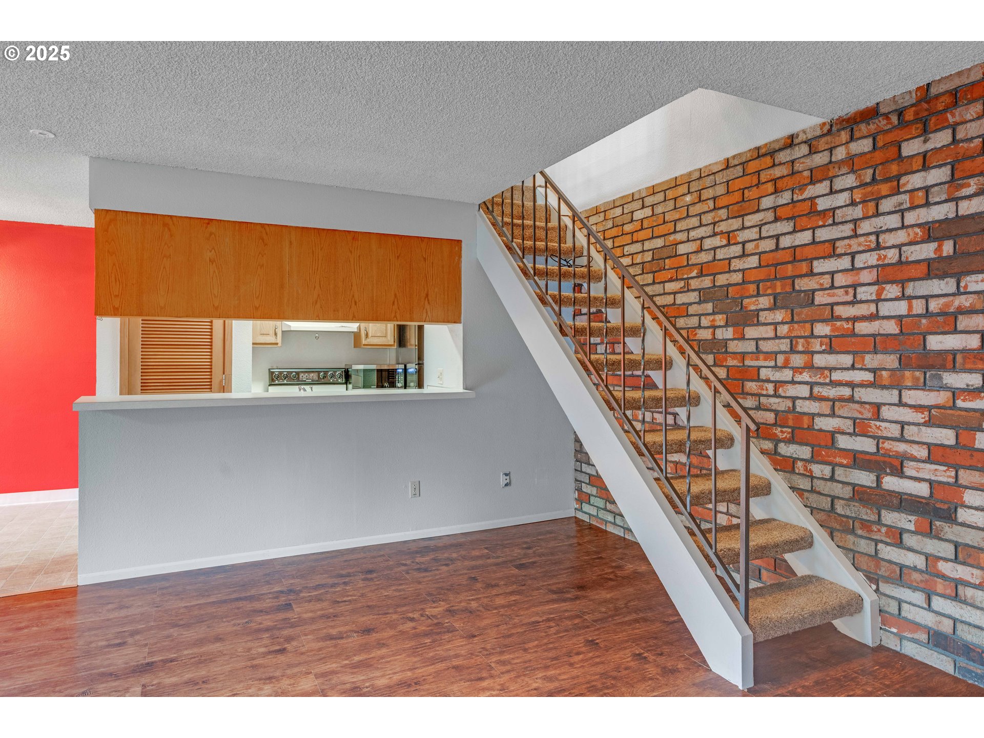1411 NE PAROPA CT