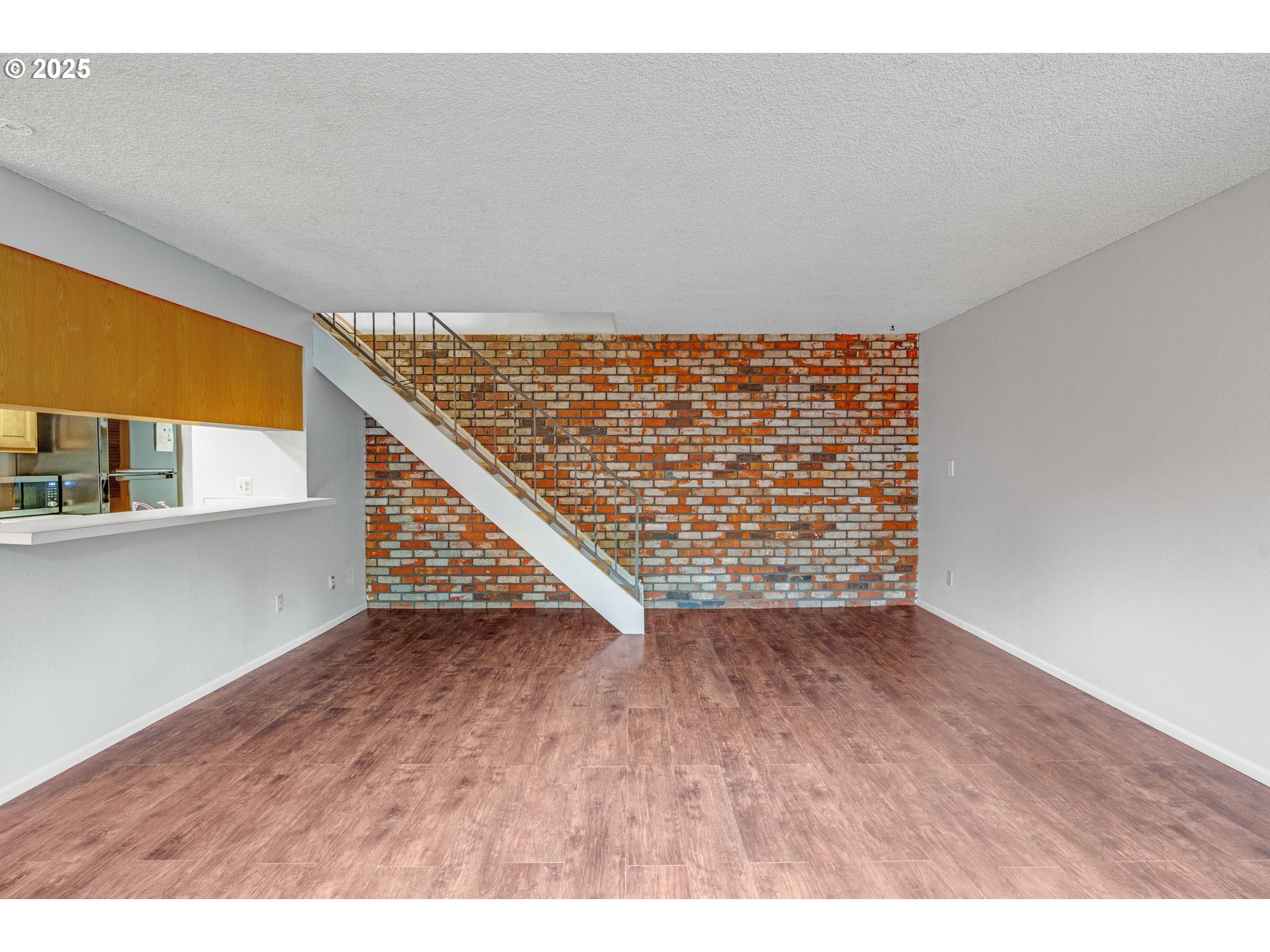 1411 NE PAROPA CT