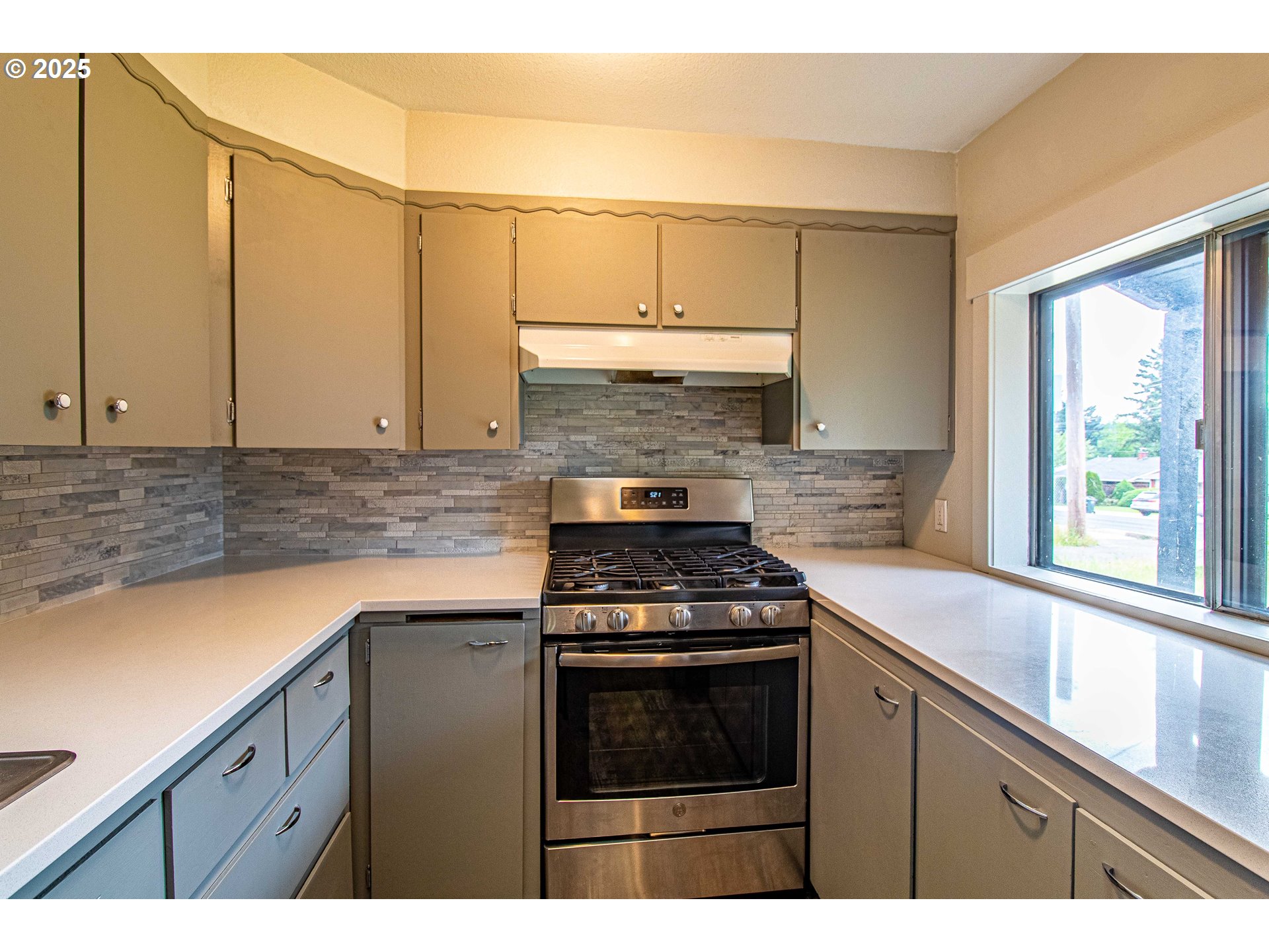 5622 SE JENNINGS AVE