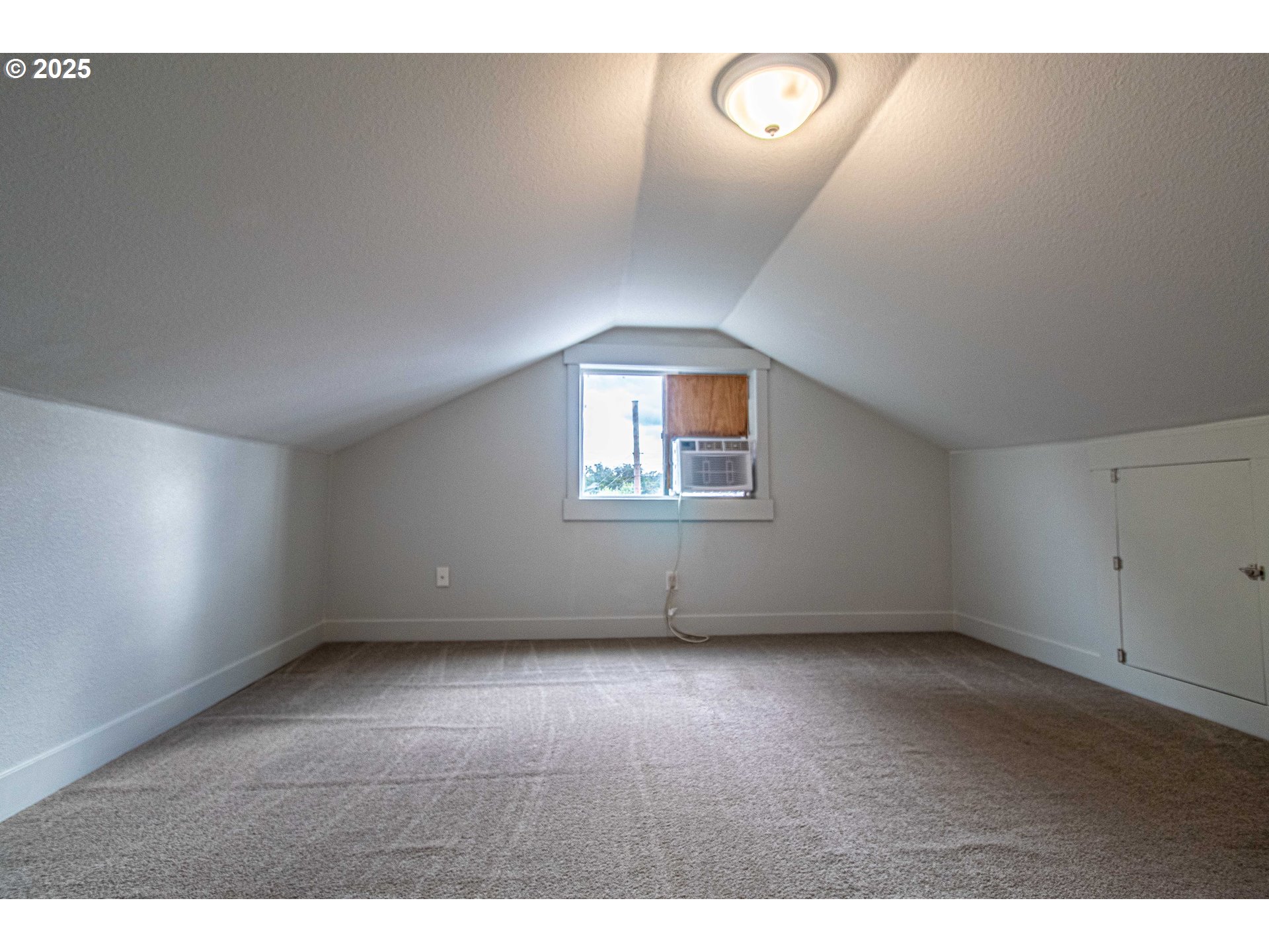 5622 SE JENNINGS AVE