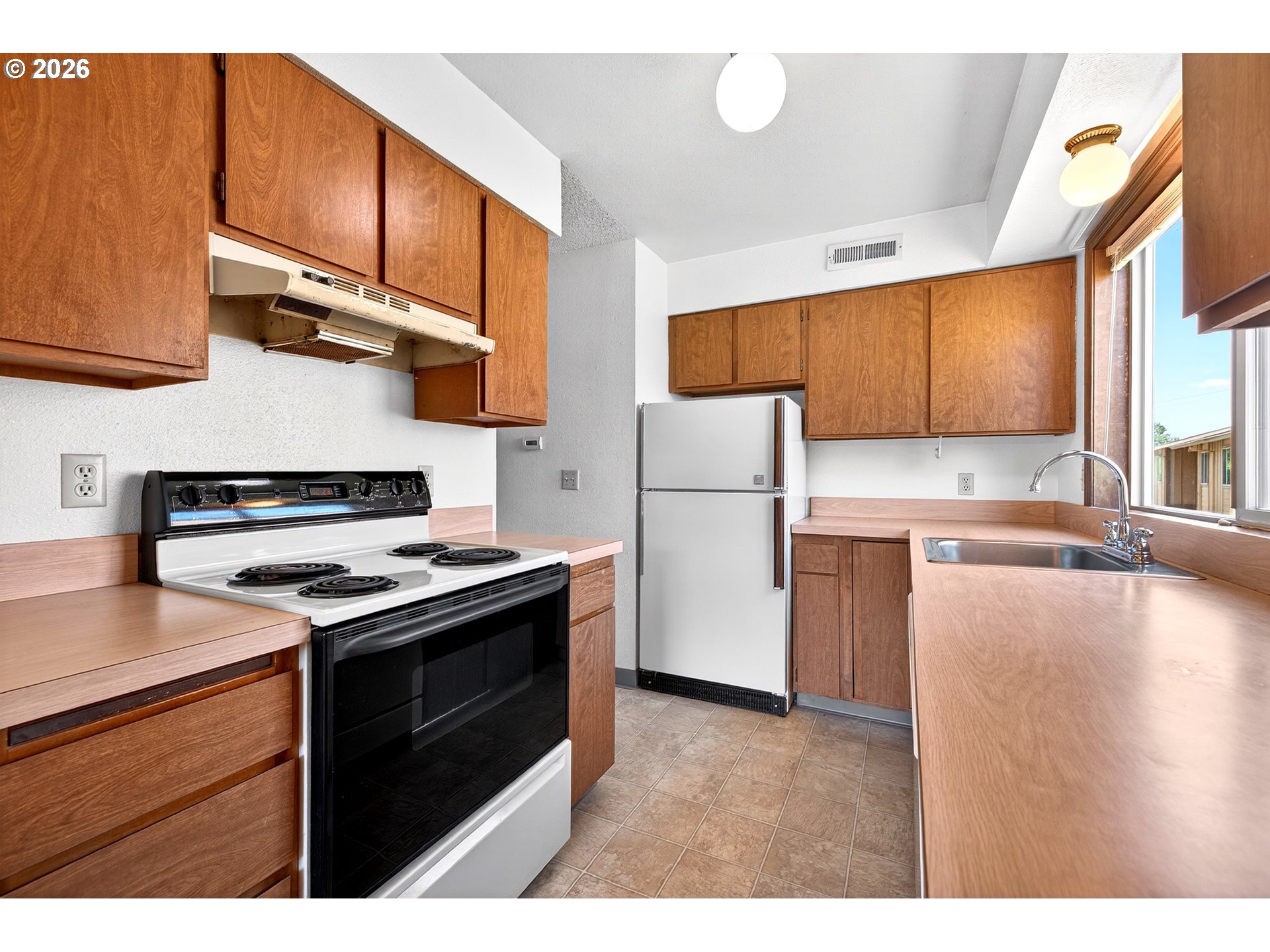 1246 NE 27TH ST 24, McMinnville Unit: 24