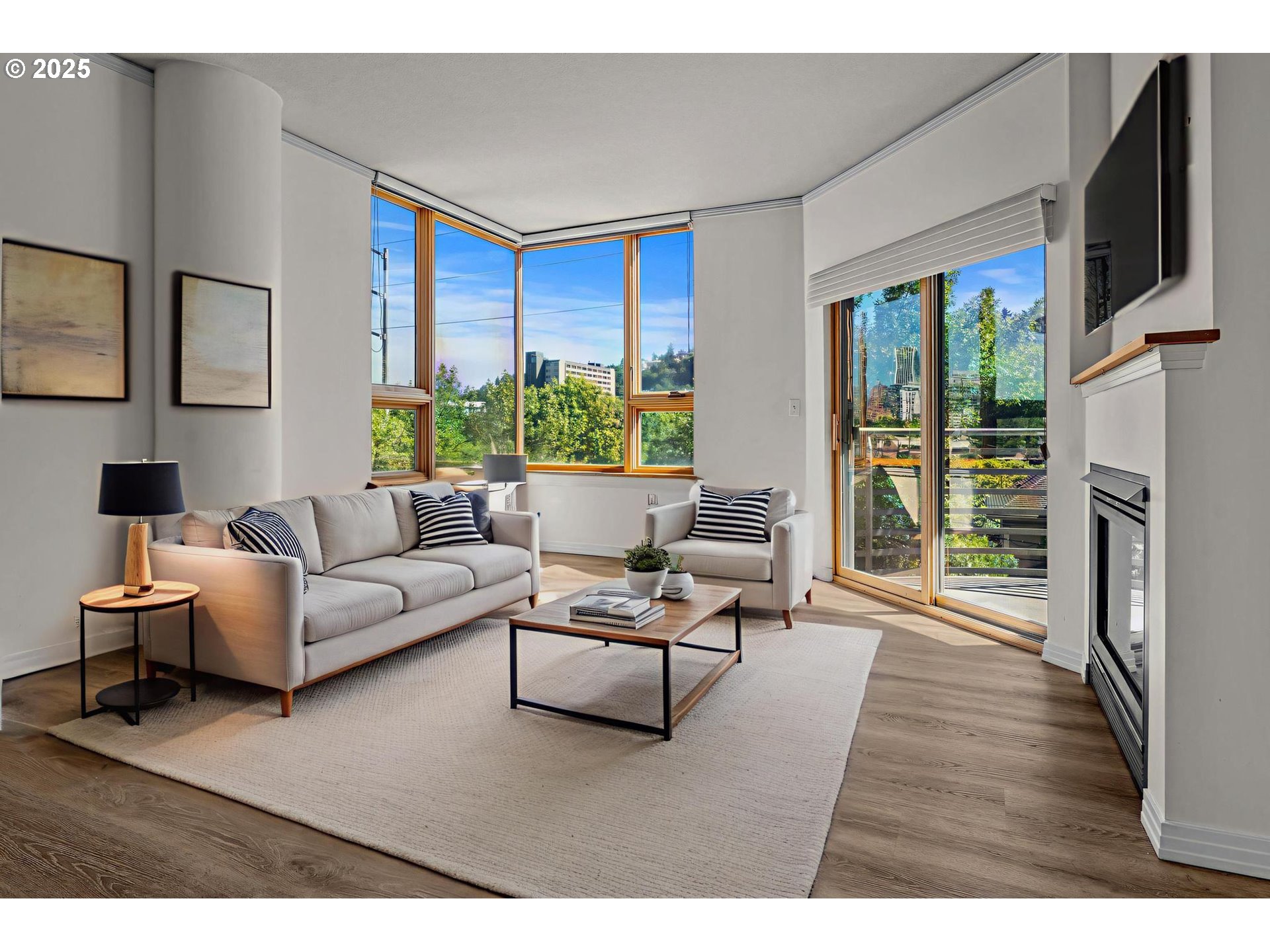 1132 SW 19TH AVE 306