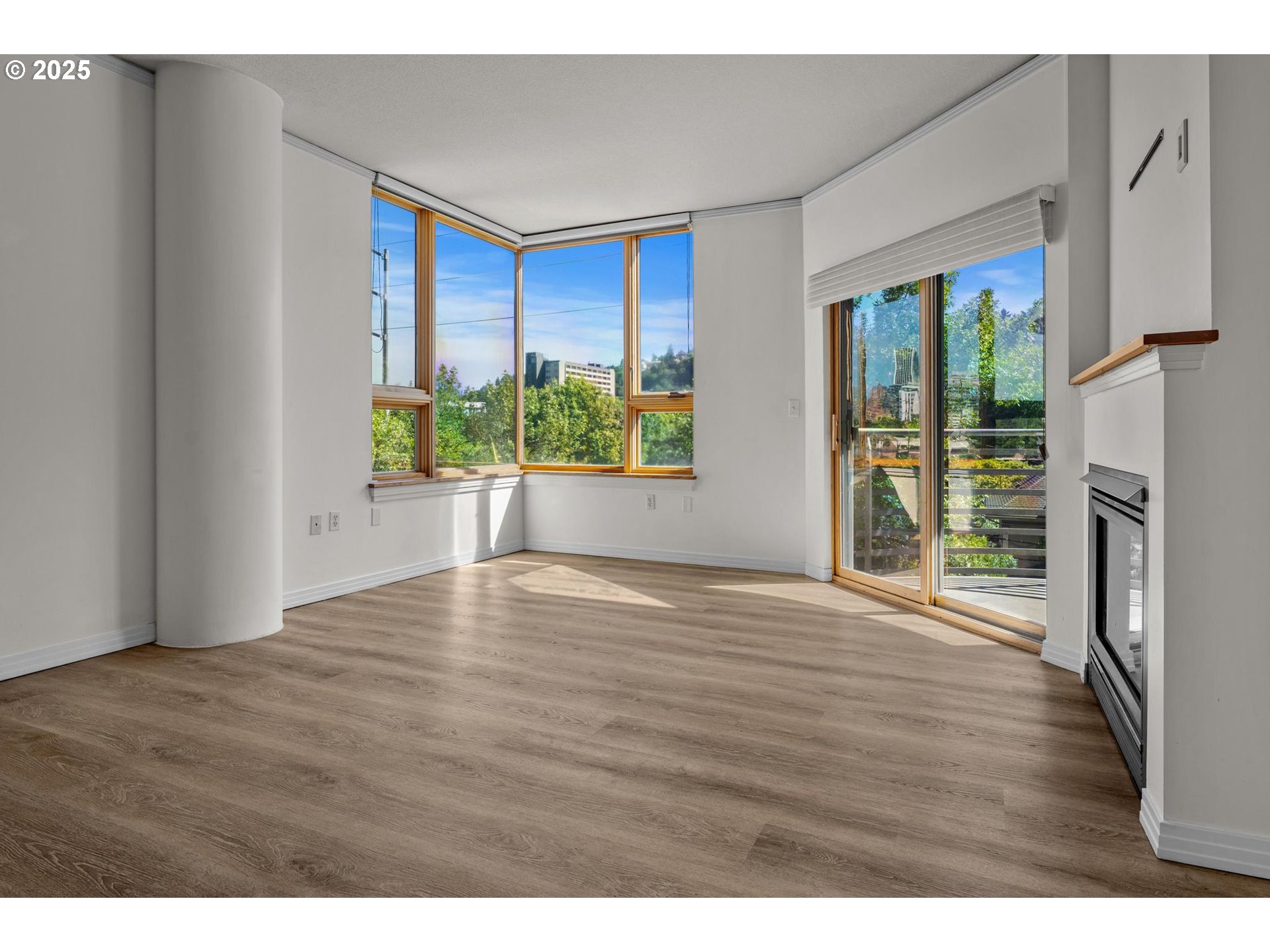 1132 SW 19TH AVE 306