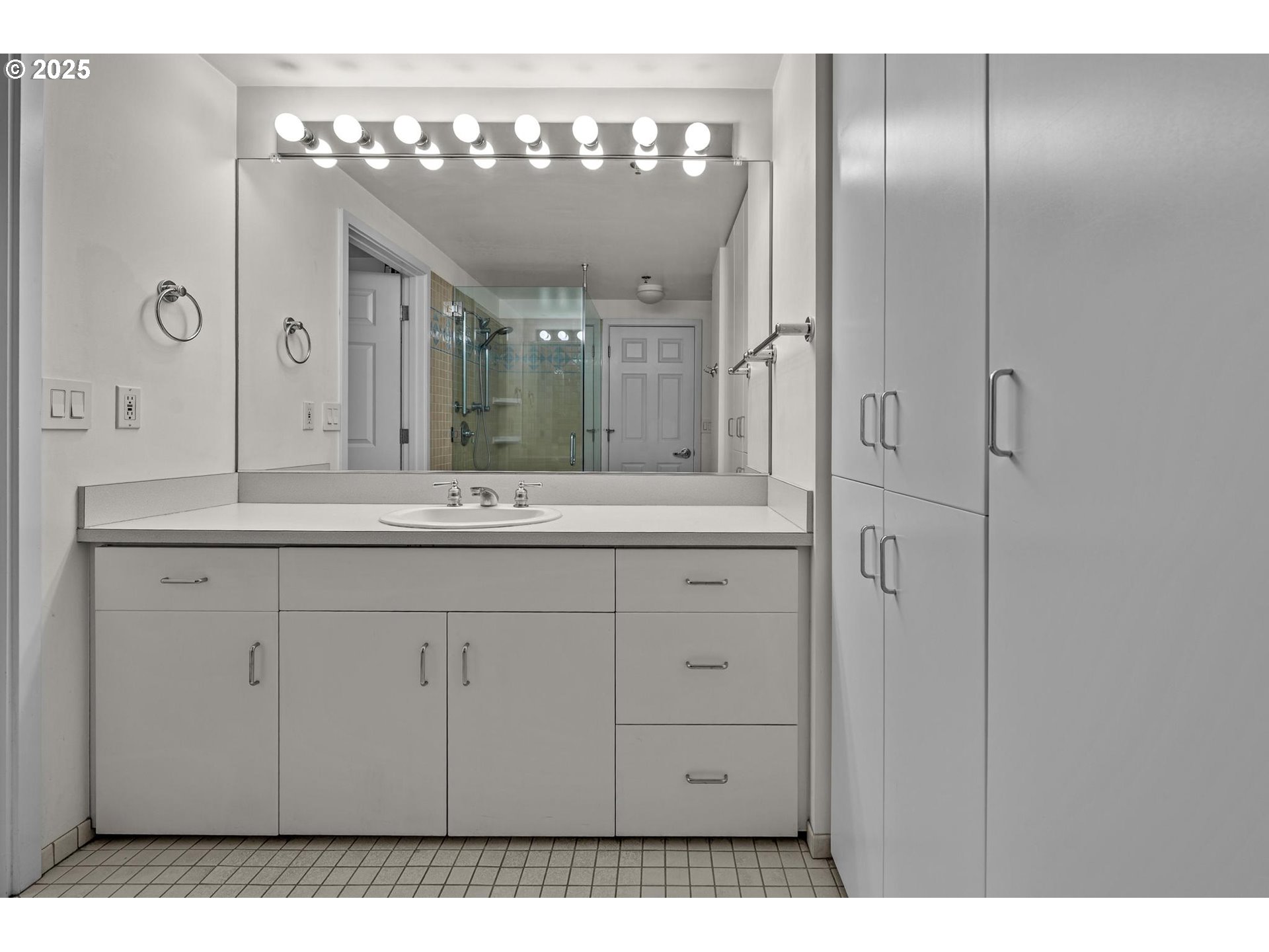 1132 SW 19TH AVE 306