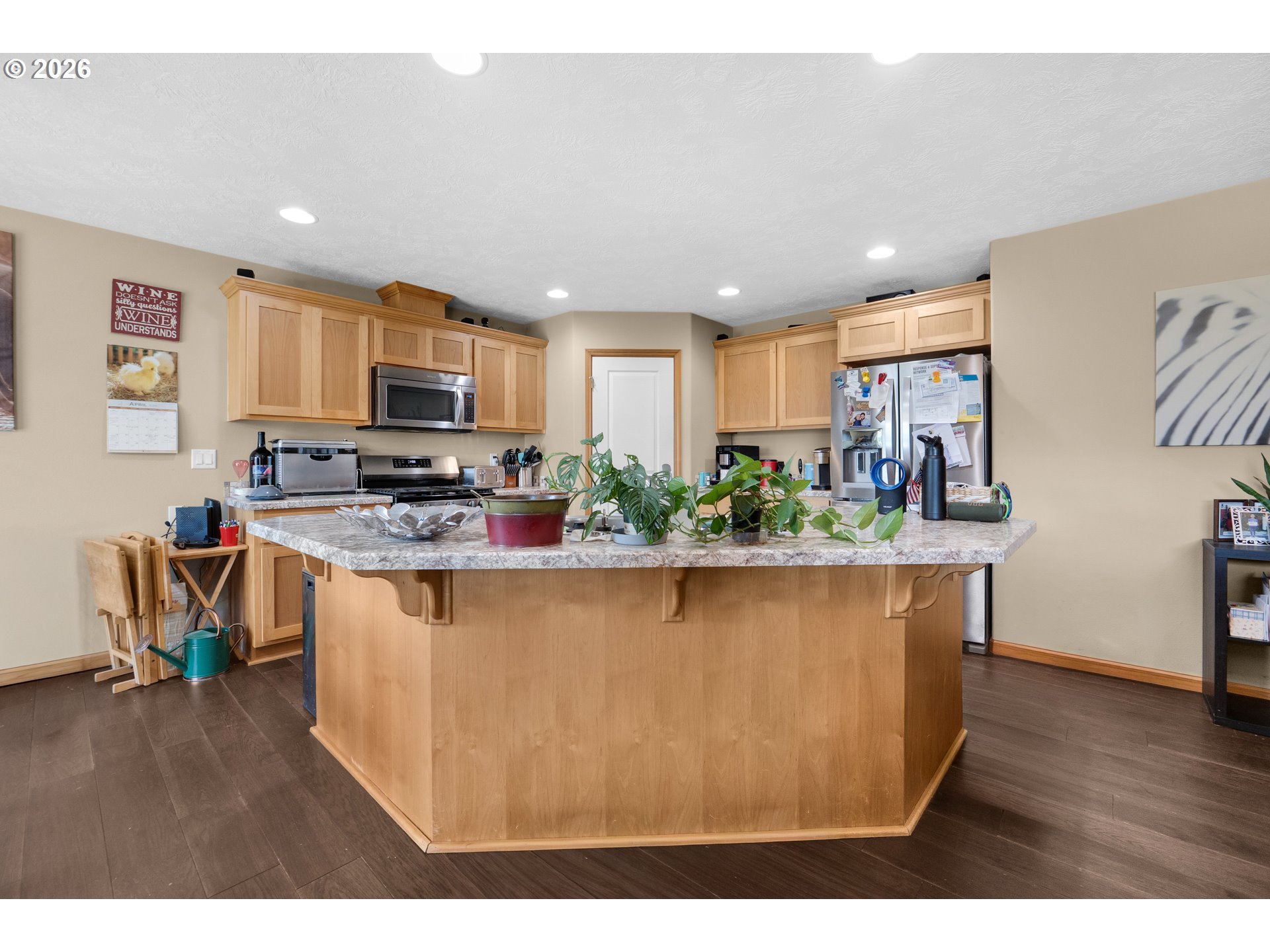 348 SW KALMIA AVE