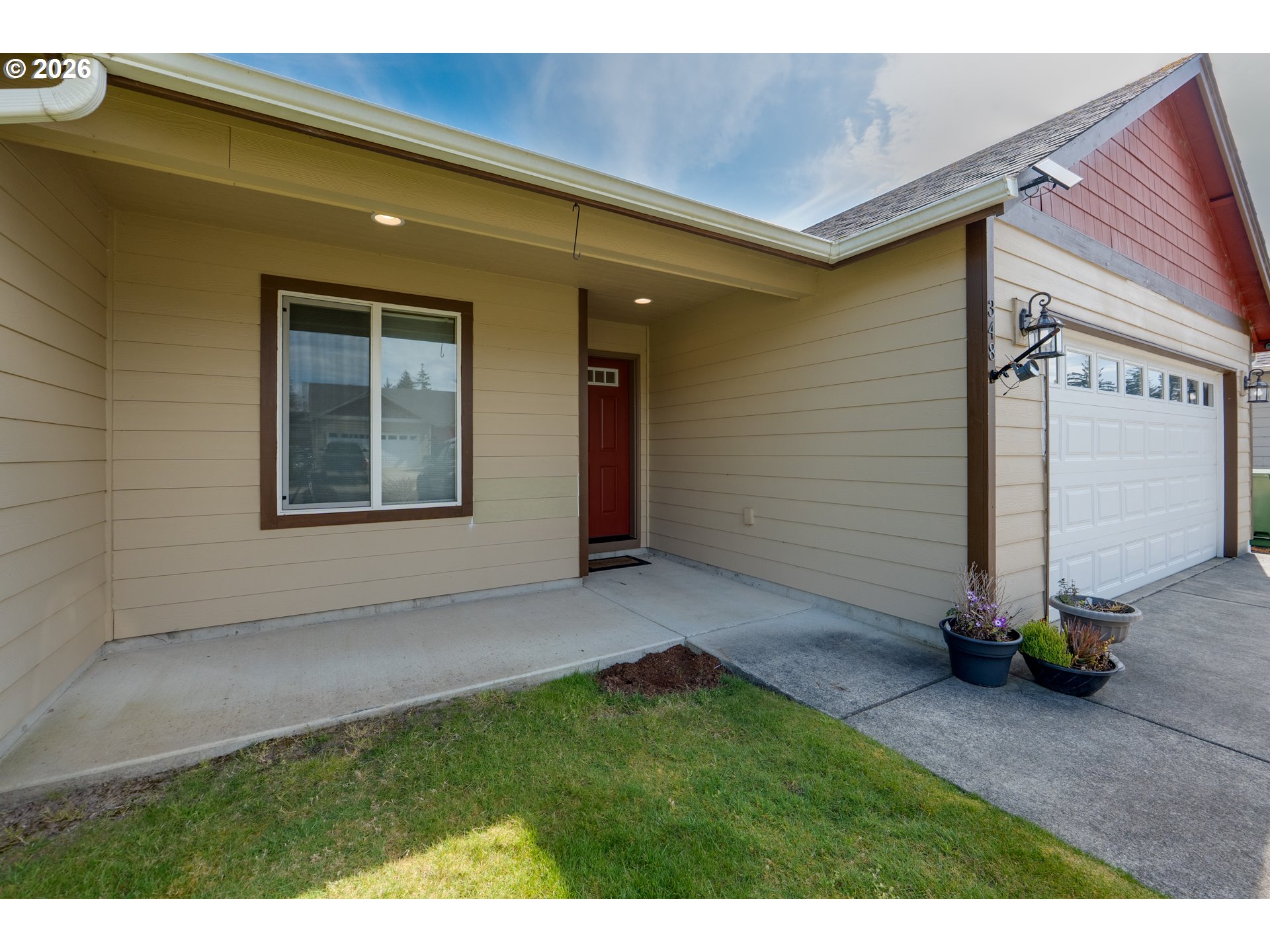 348 SW KALMIA AVE