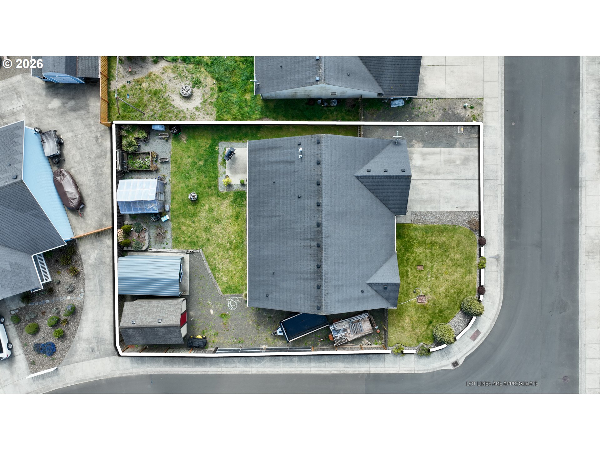 348 SW KALMIA AVE