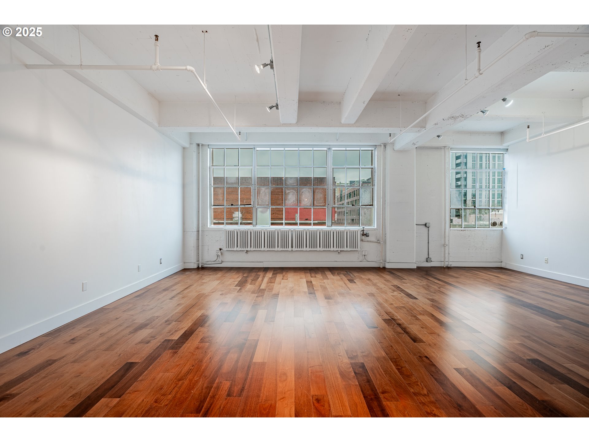 1314 NW IRVING ST 202