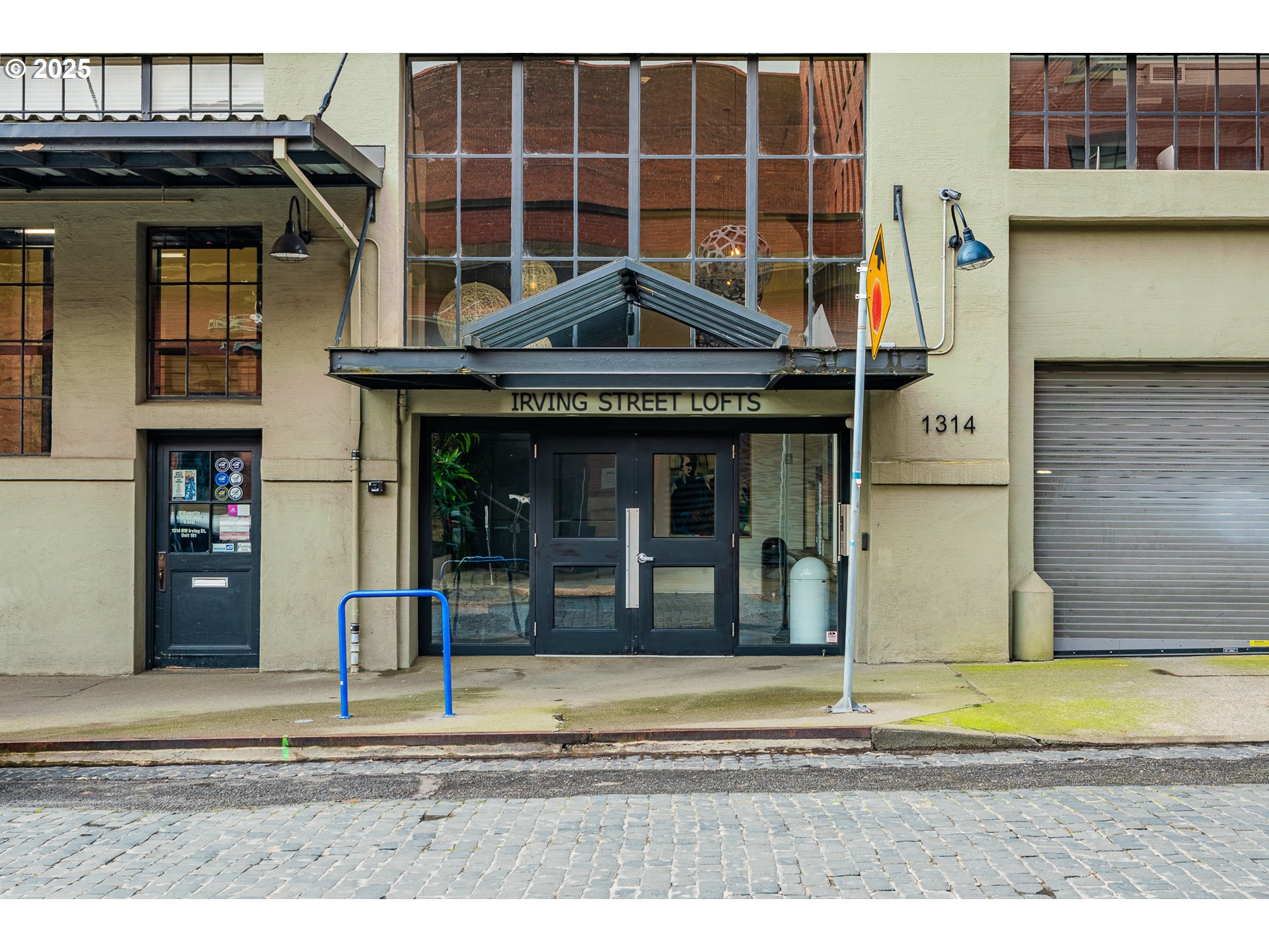 1314 NW IRVING ST 202