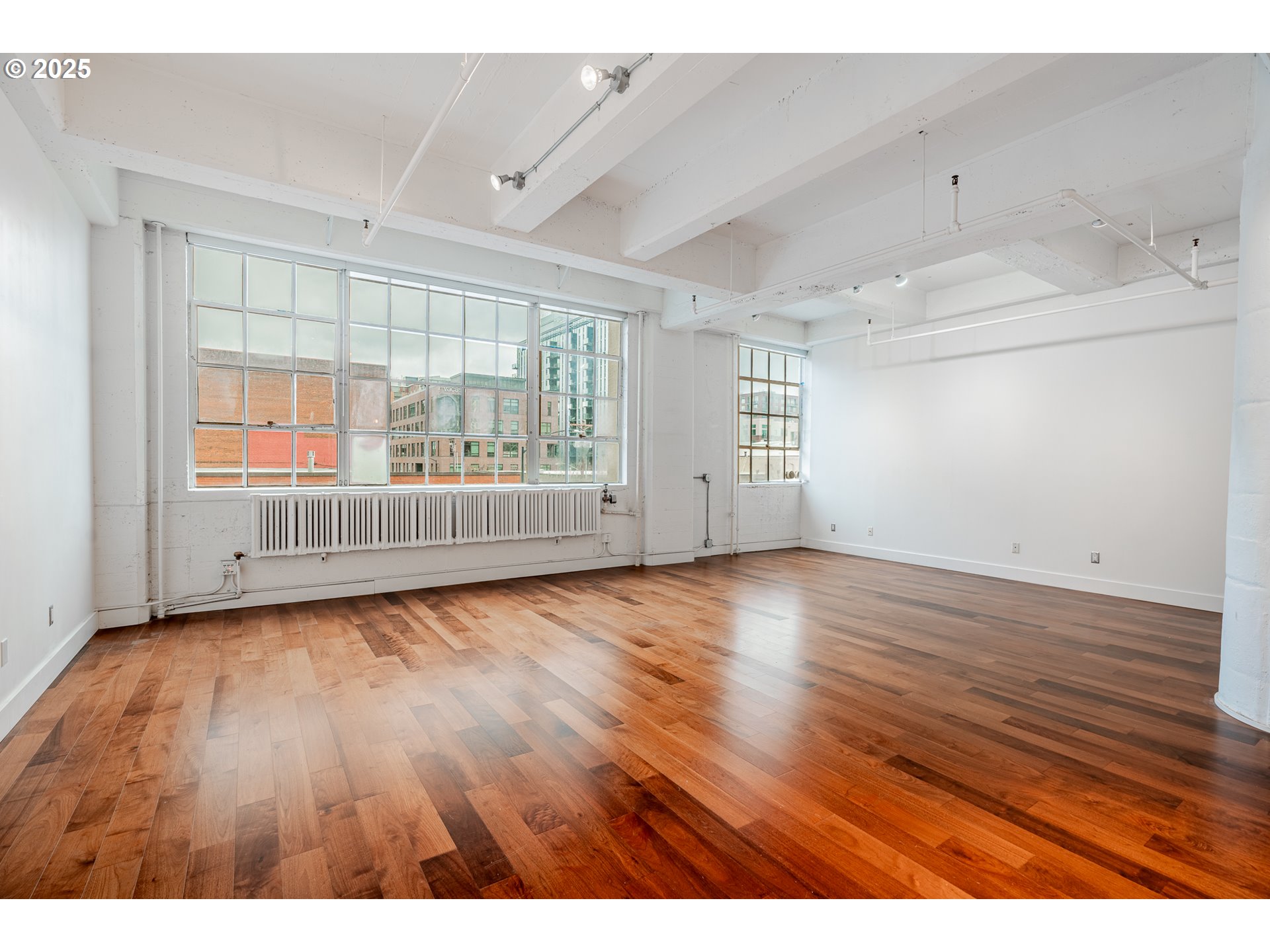 1314 NW IRVING ST 202