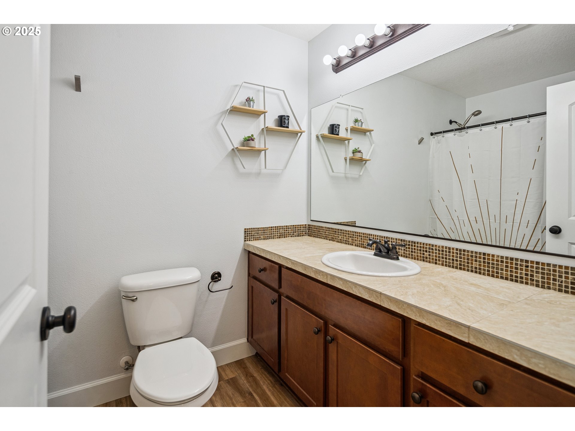 2740 NINA PL