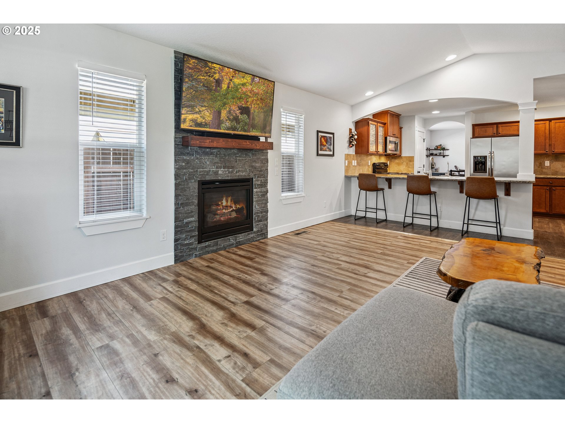 2740 NINA PL