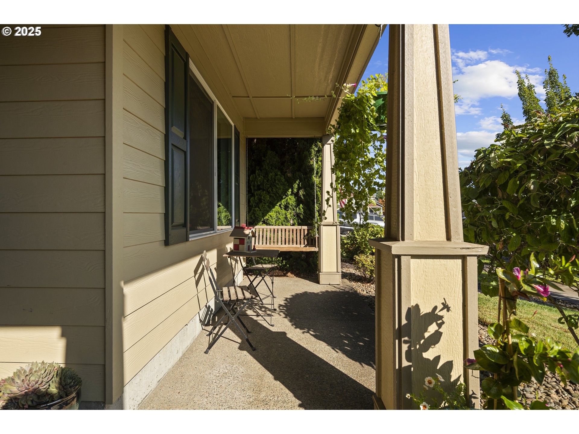 2740 NINA PL