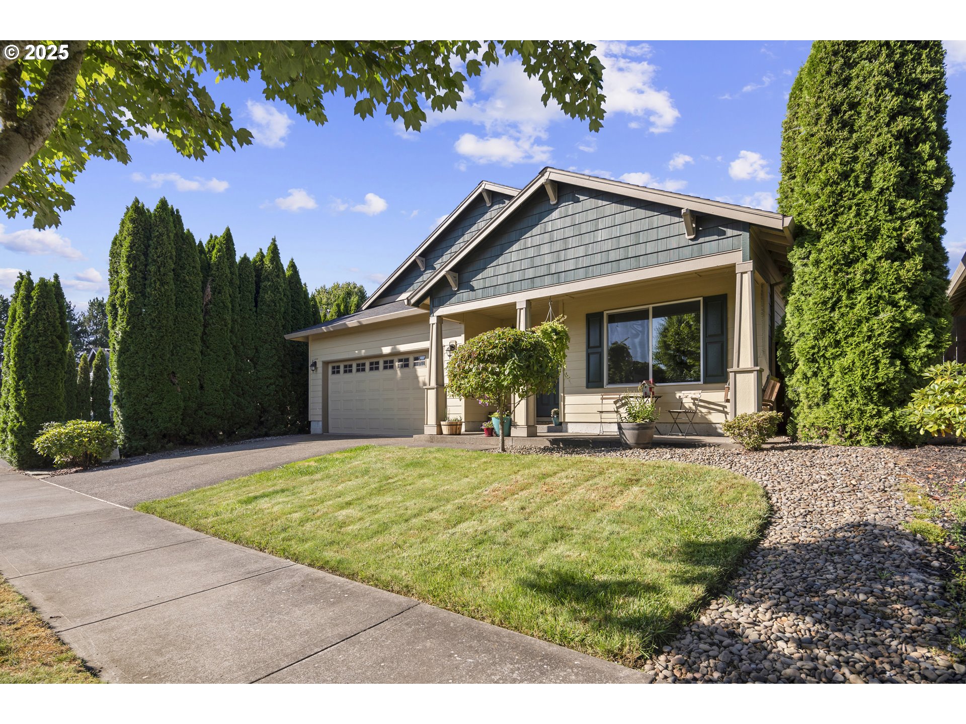 2740 NINA PL