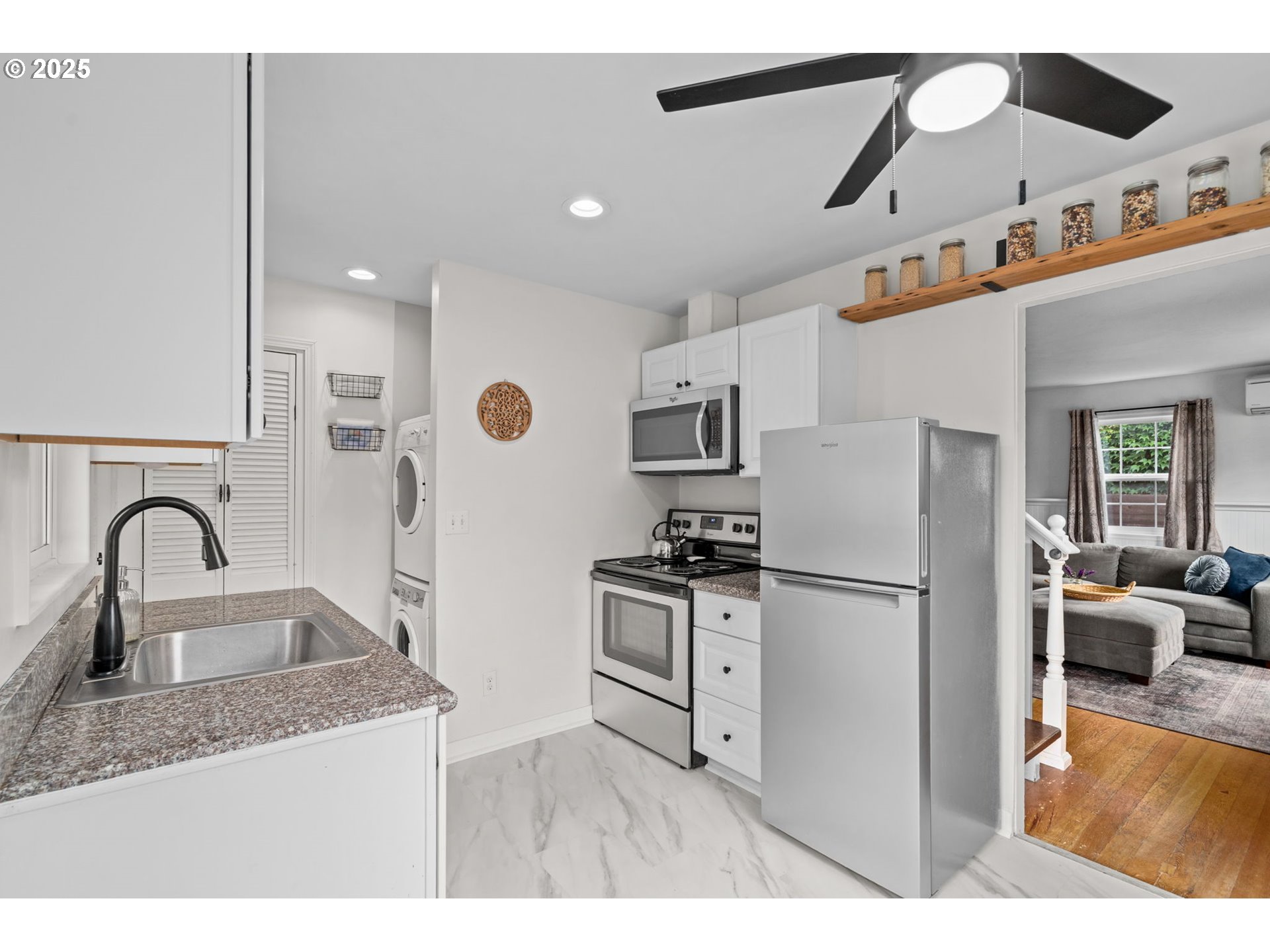 615 NE 61ST PL