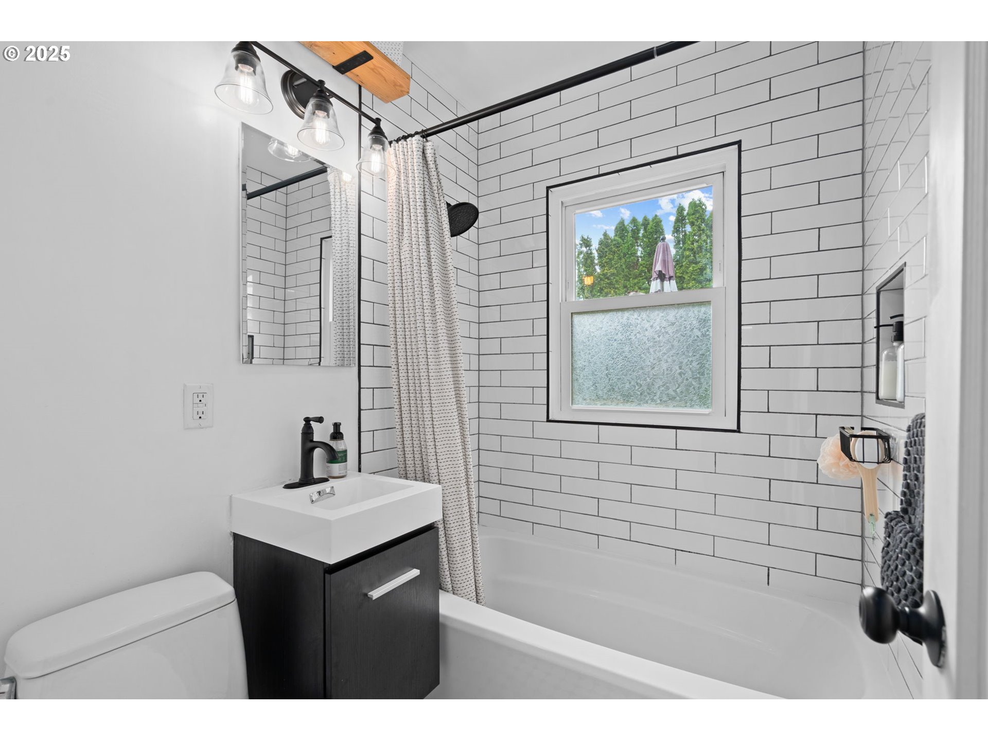 615 NE 61ST PL