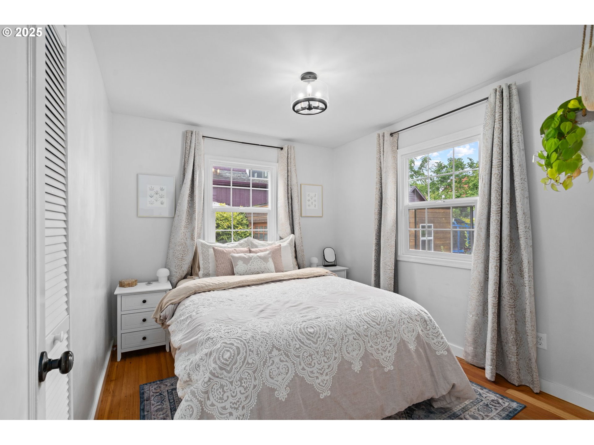 615 NE 61ST PL