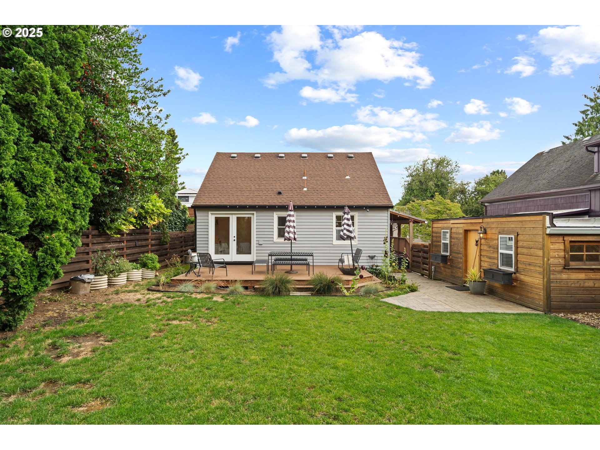 615 NE 61ST PL